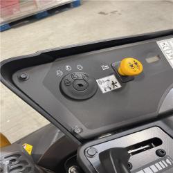 DALLAS LOCATION - CLUB CADET ULTIMA Z2 42 IN