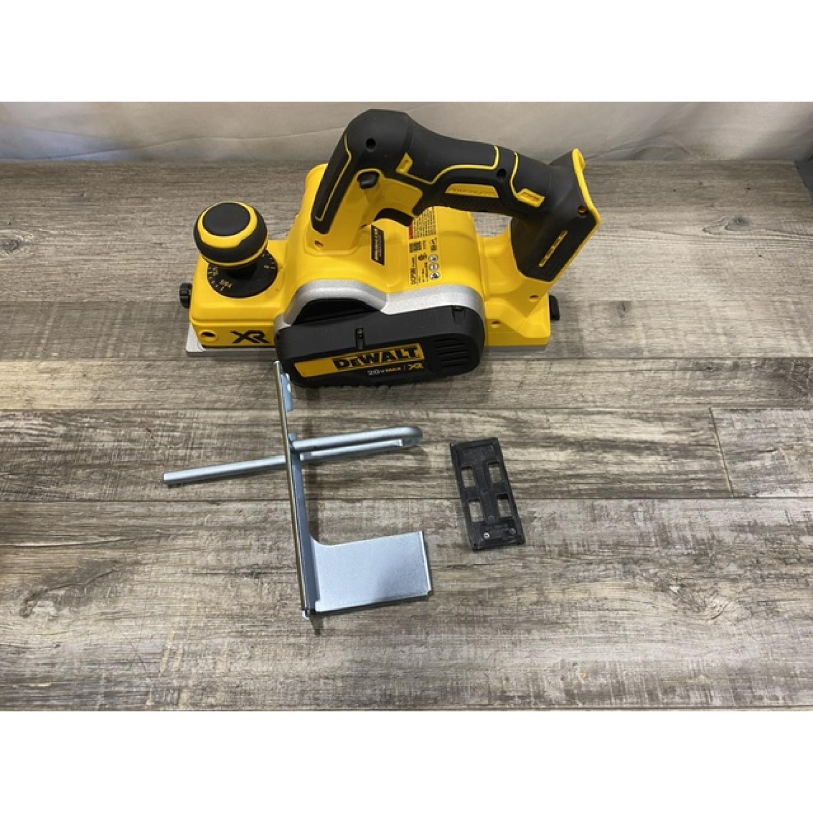 AS-IS DEWALT 20V MAX XR Cordless Brushless 3-1/4 in. Planer (Tool Only)