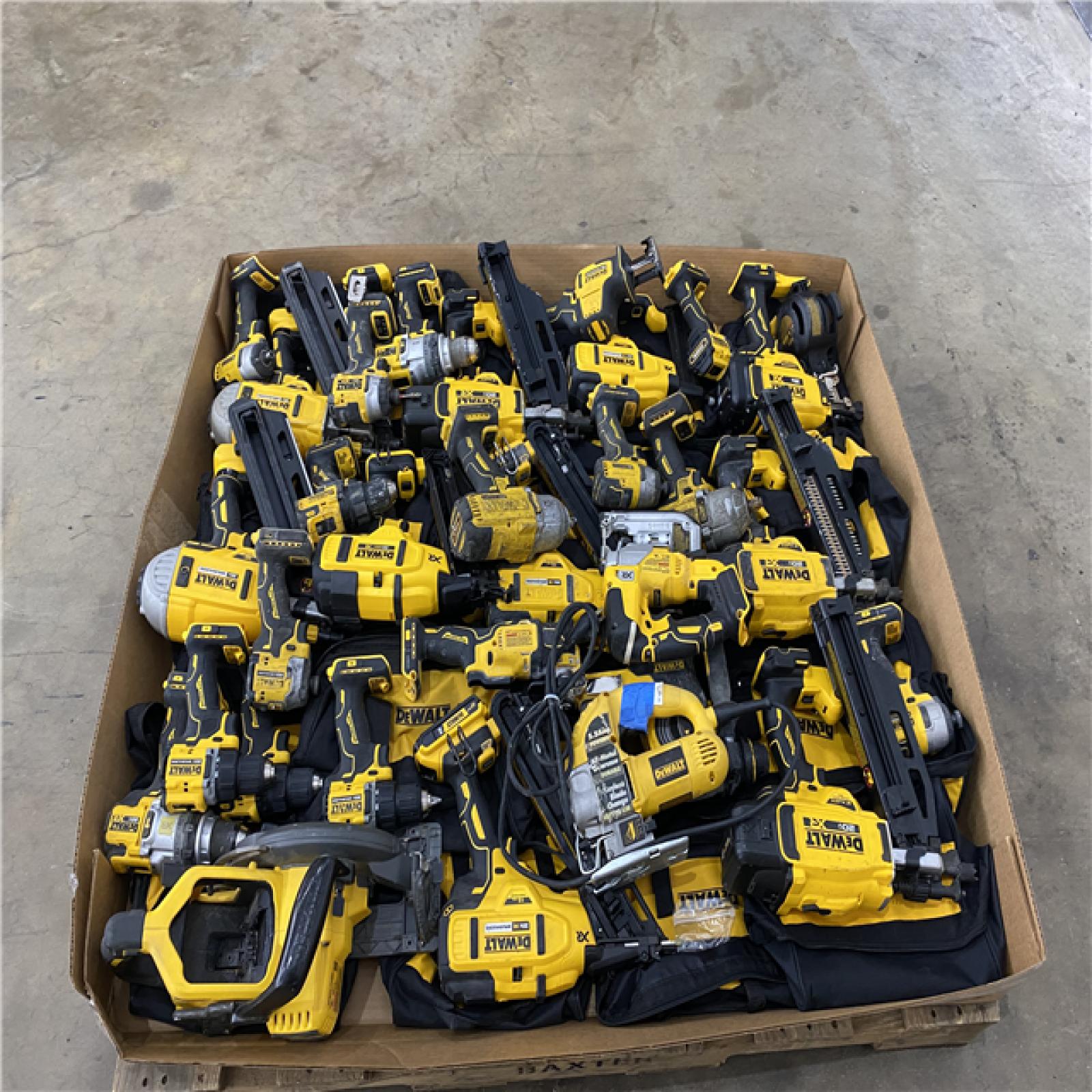 Houston Location AS IS - Tool Pallet