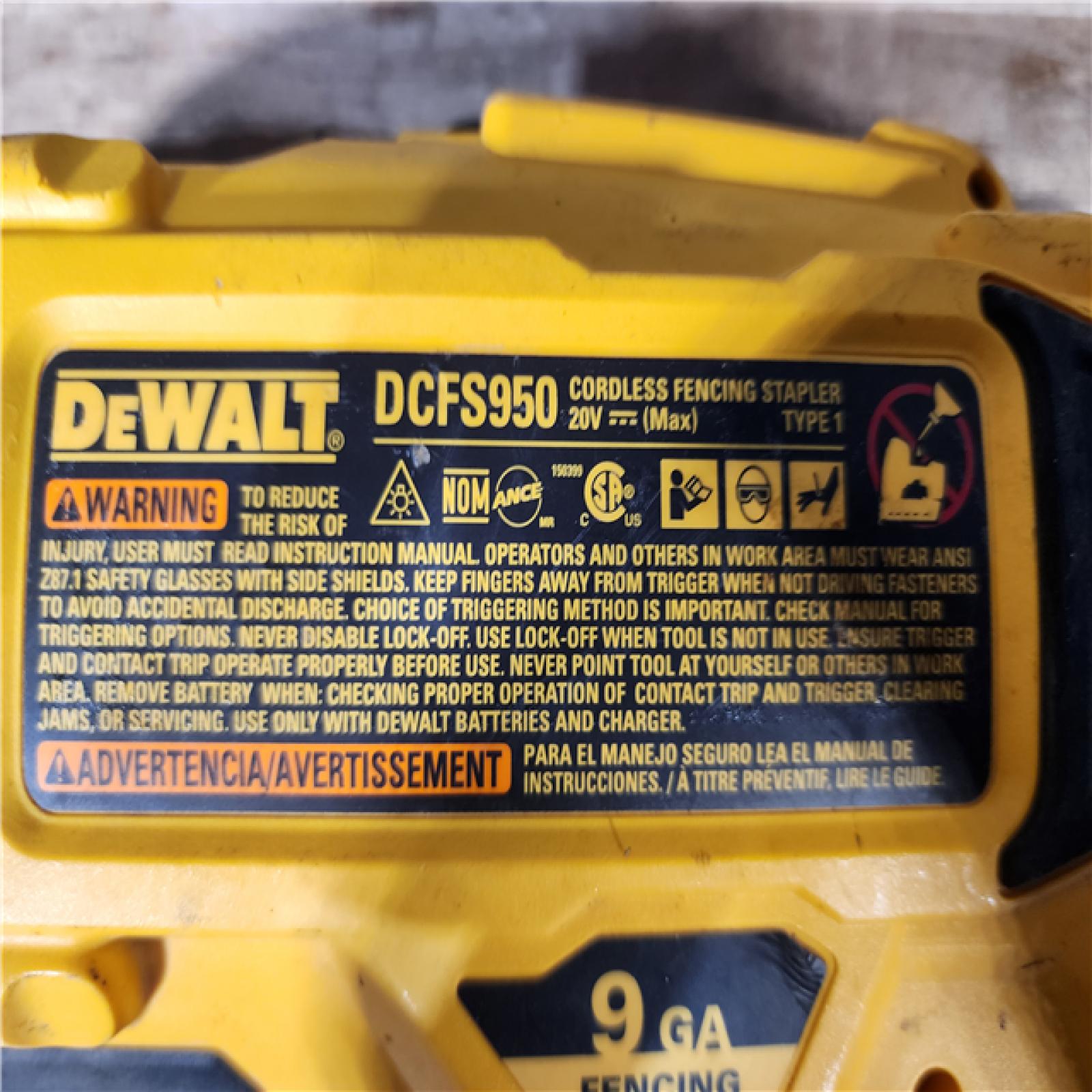 HOUSTON LOCATION - AS - IS DEWALT 20V MAX 9-Gauge Cordless Fencing Stapler (Tool Only)