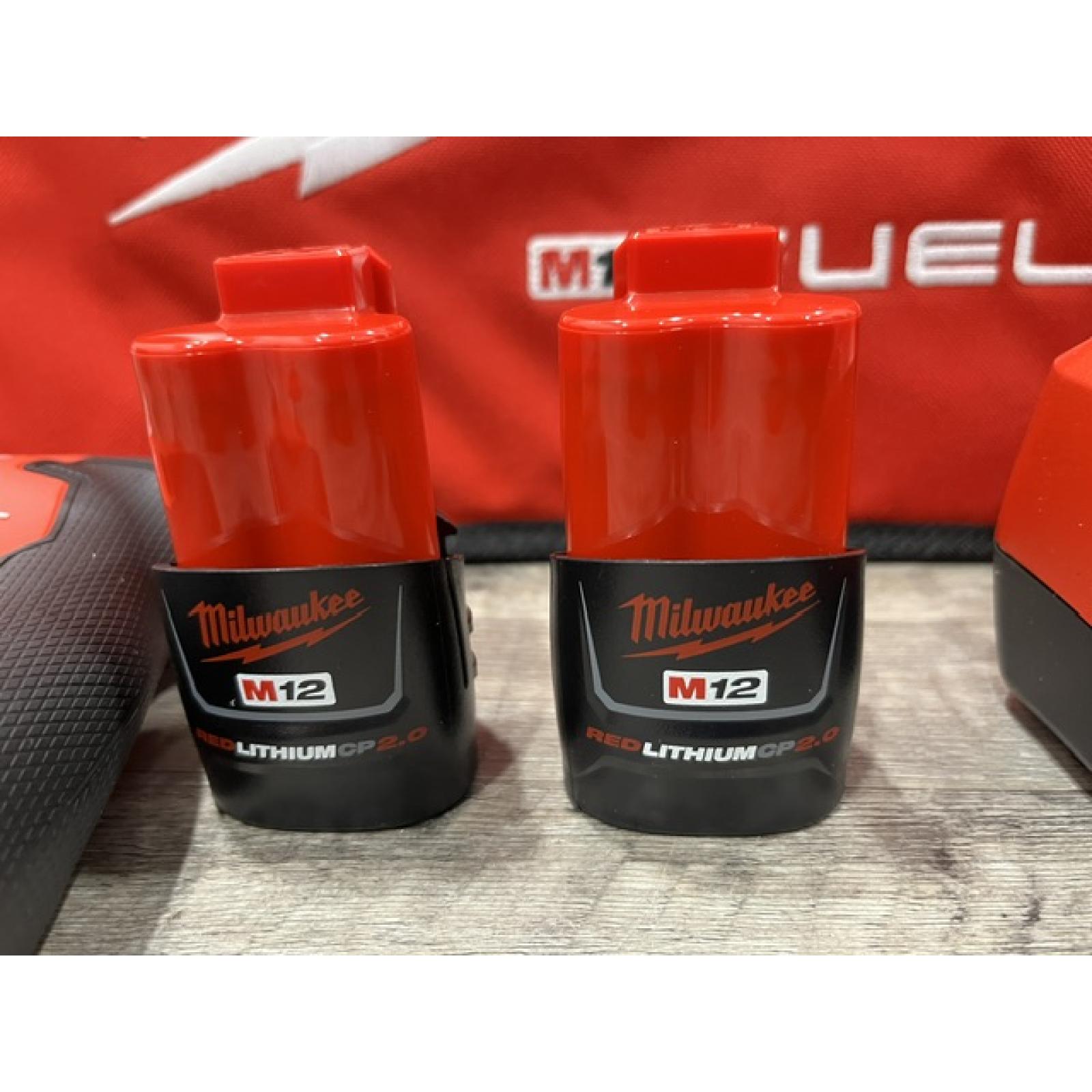 AS-IS Milwaukee  FUEL 12V Lithium-Ion Brushless Cordless 4-in-1 Installation 3/8 in. Drill Driver Kit