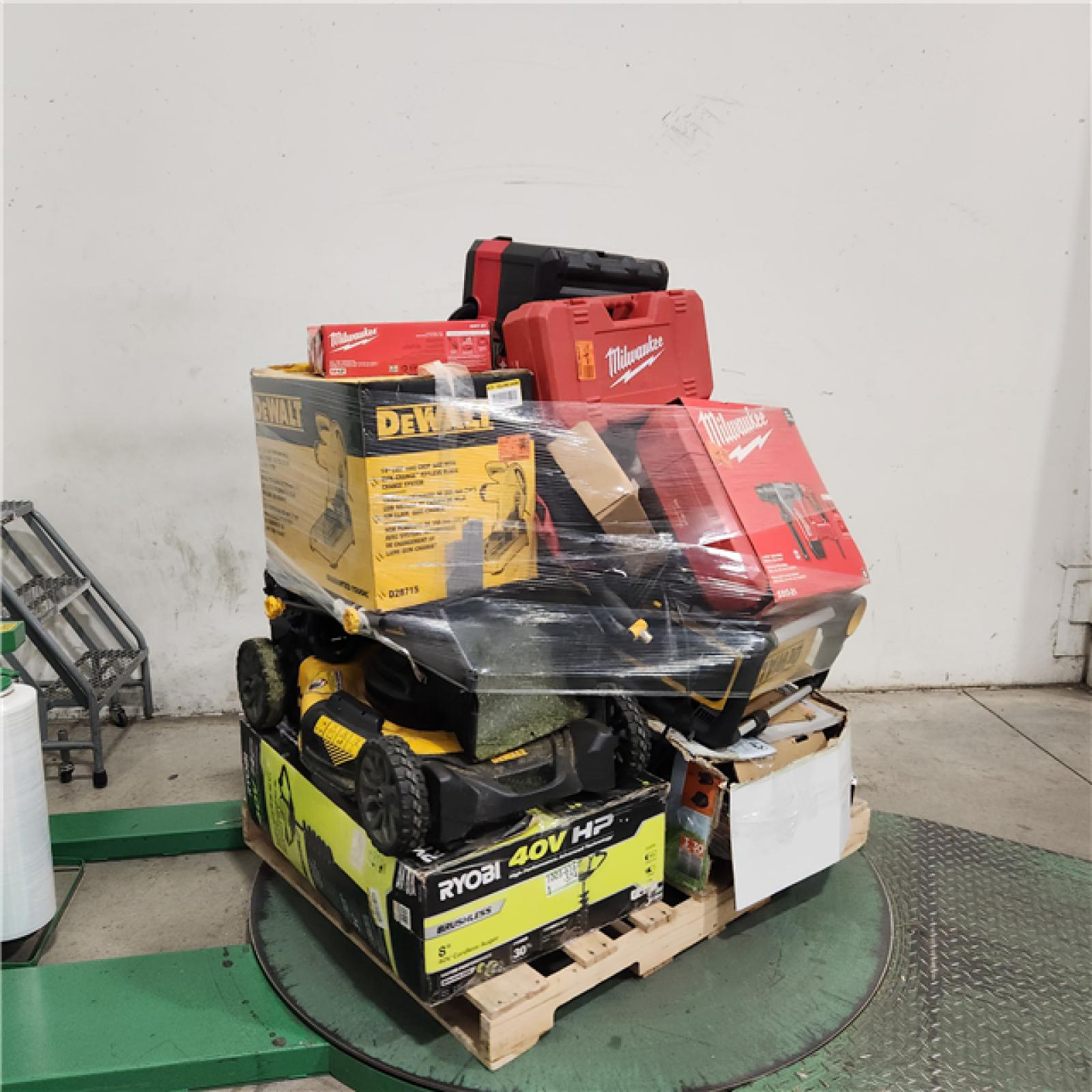Dallas Location - As-Is Tool Pallet