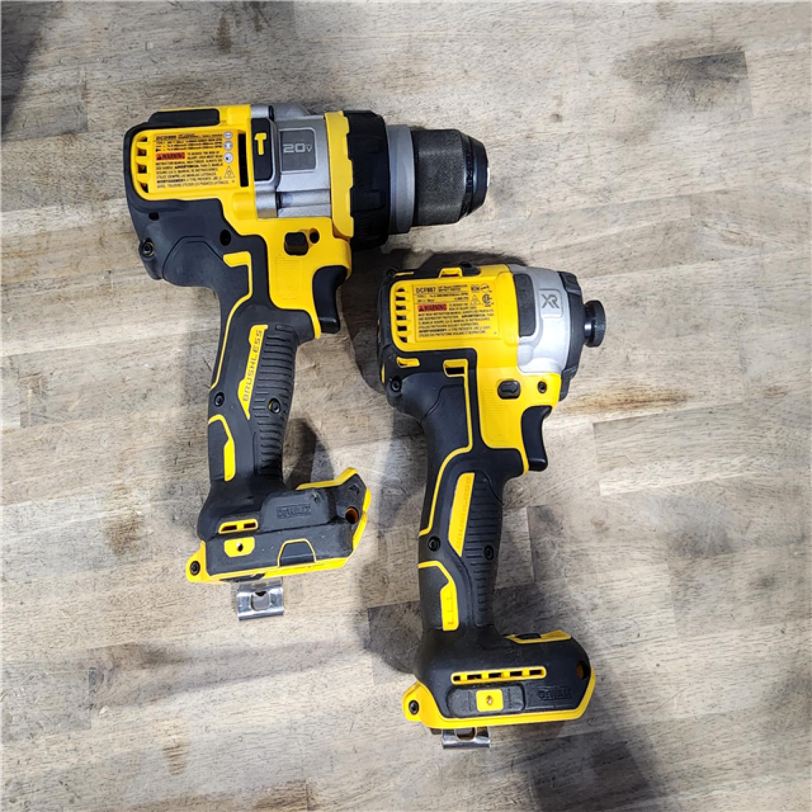 HOUSTON LOCATION - AS-IS DEWALT 2 TOOL COMBO KIT W/ (2) BATTERY & CHARGER