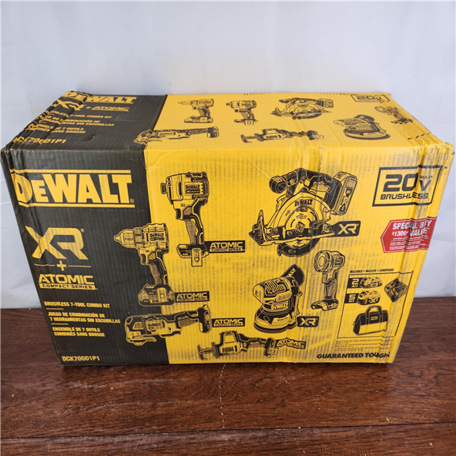 NEW! DEWALT 20V MAX Lithium-Ion Brushless Cordless (7-Tool) Combo Kit