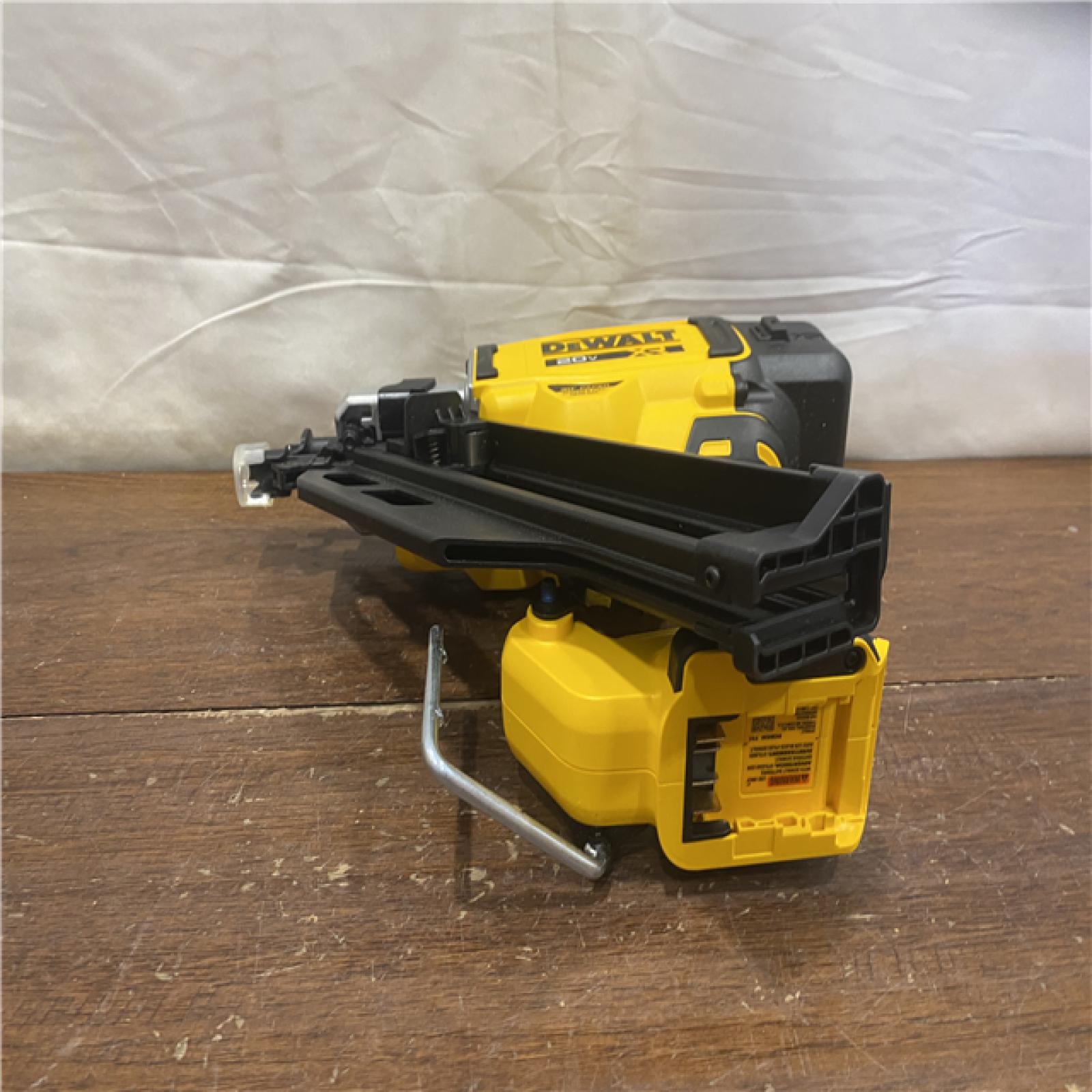 AS-IS DEWAS-IS20-Volt 30Â° Cordless Framing Nailer (Tool-Only)