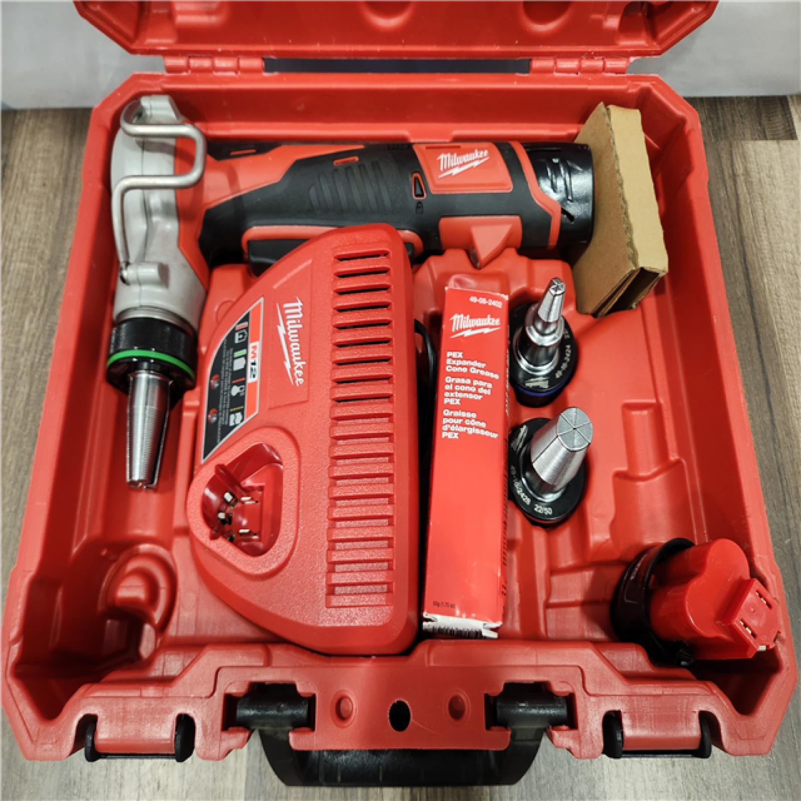 AS-IS- Milwaukee M12 12-Volt Lithium-Ion Cordless PEX Expansion Tool Kit with (2) 1.5 Ah Batteries  (3) Expansion Heads and Hard Case