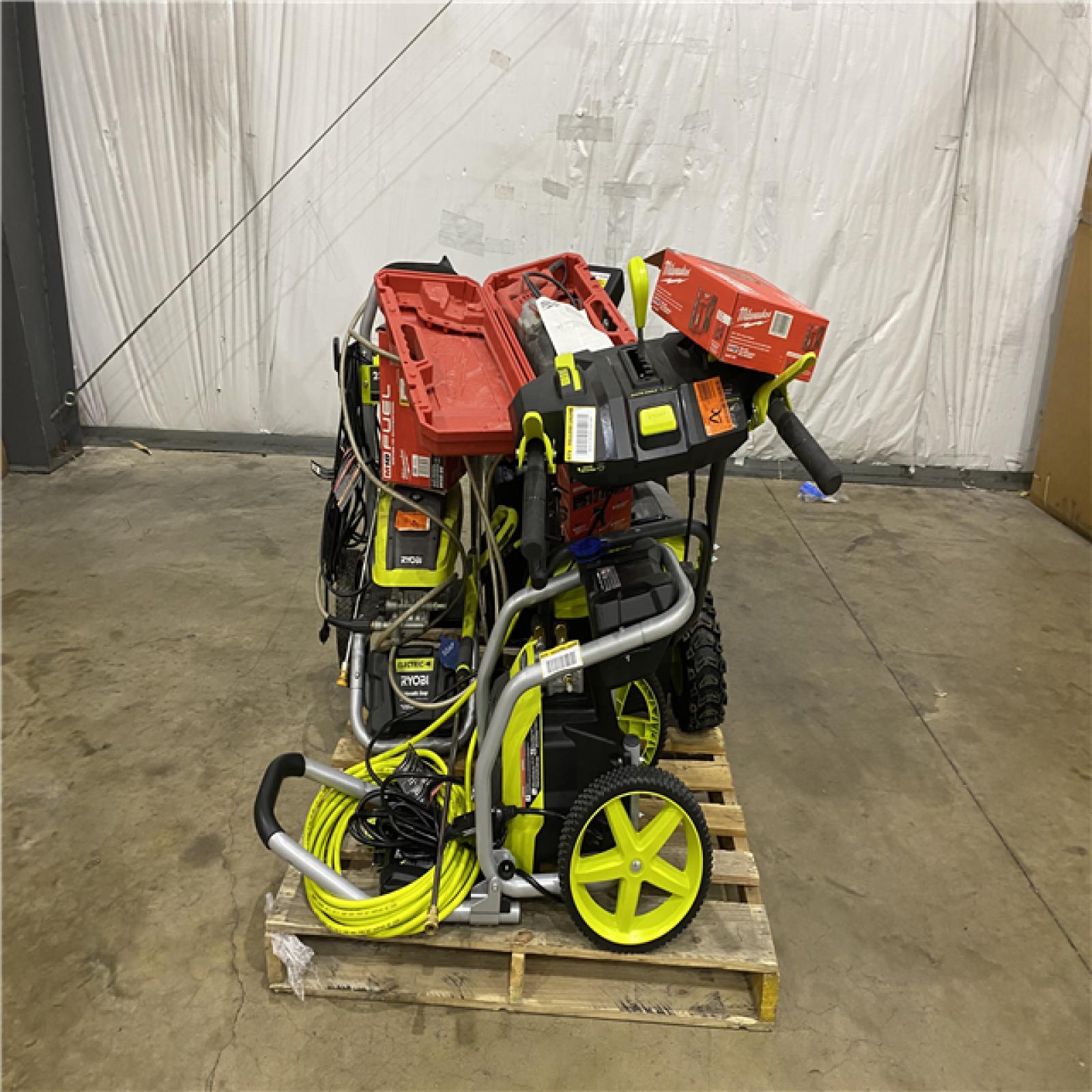 Houston Location AS IS - Tool Pallet