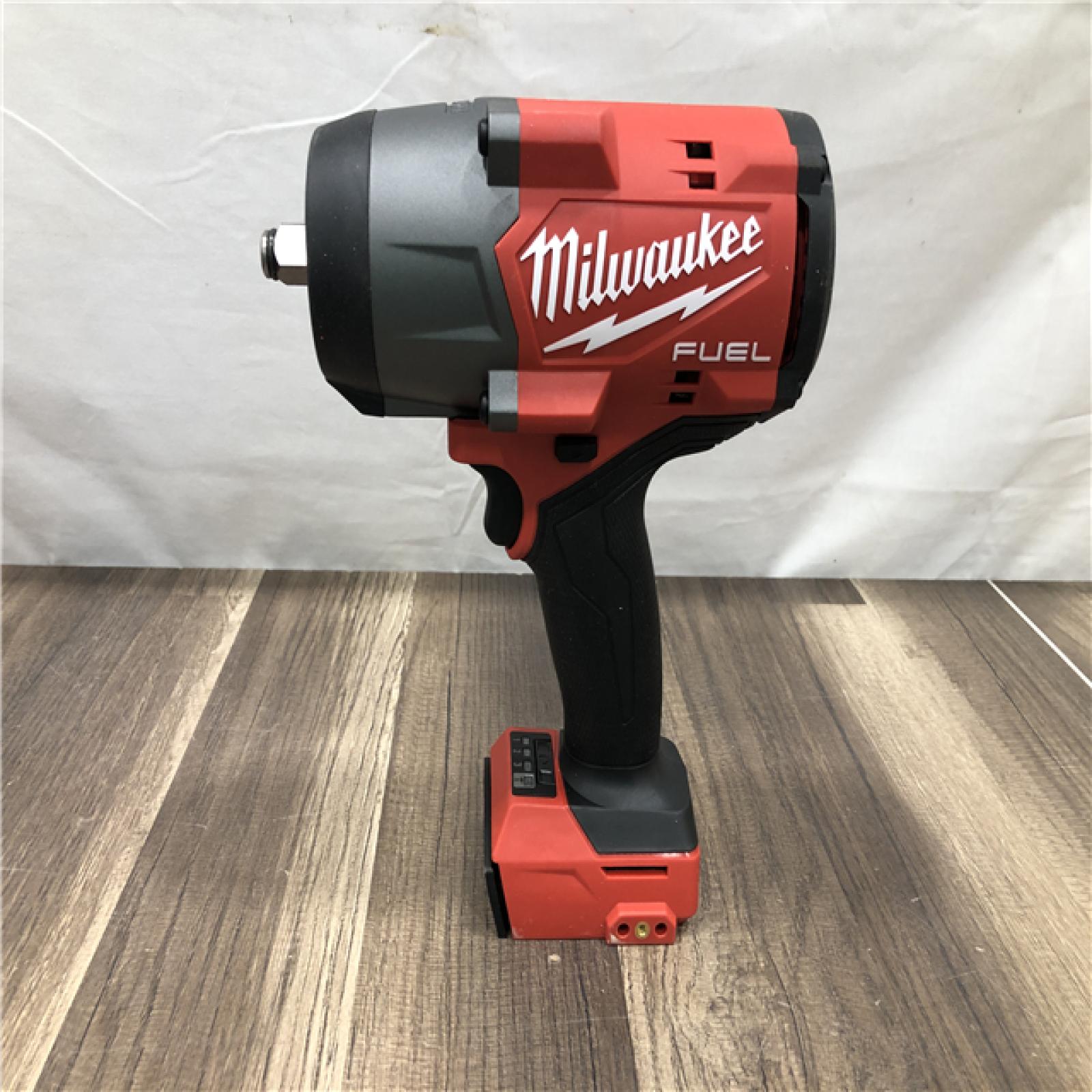 AS-IS Milwaukee FUEL 18V Lithium-Ion Brushless Cordless 1/2 in. Impact Wrench w/Friction Ring Kit