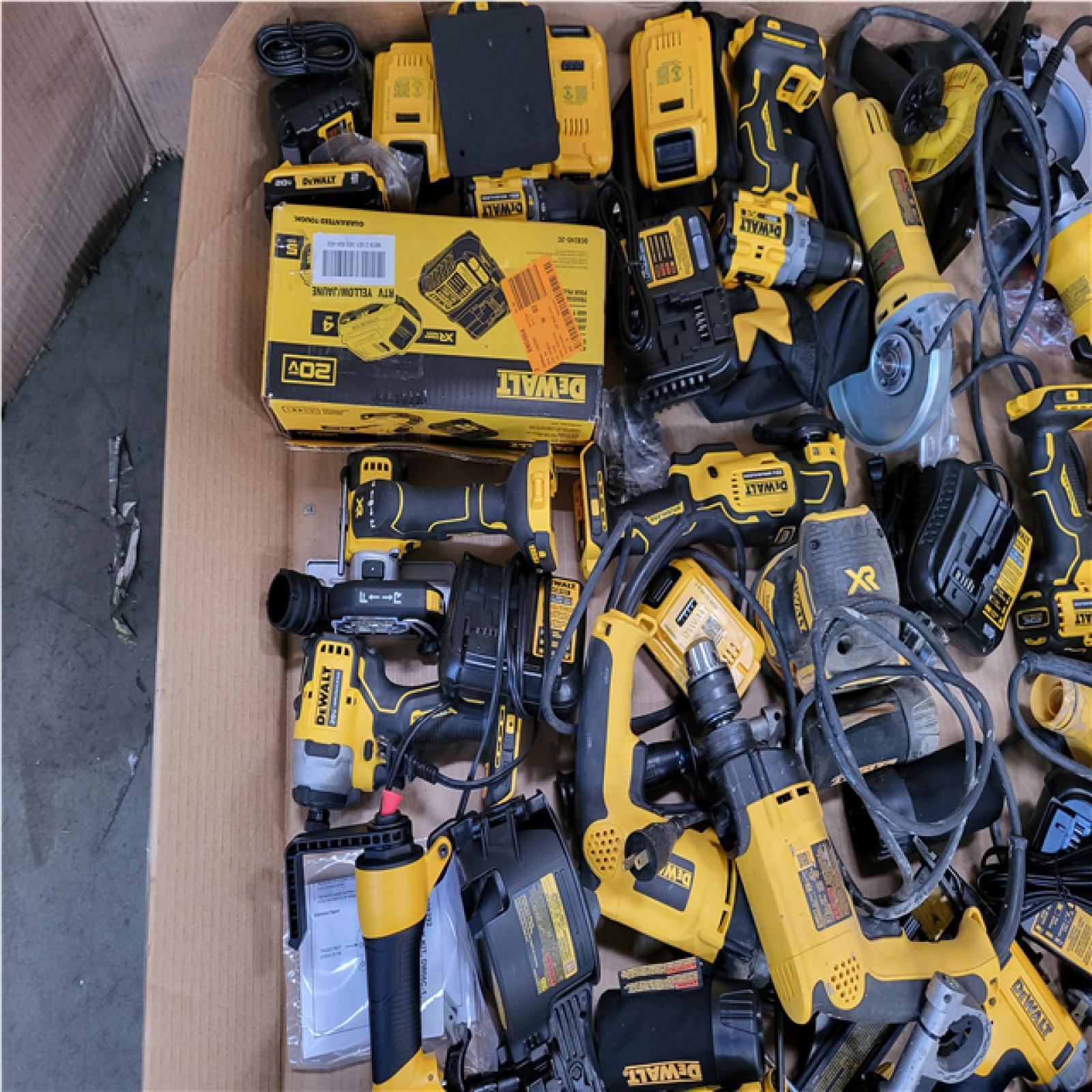 CALIFORNIA- AS-IS TOOL PALLET