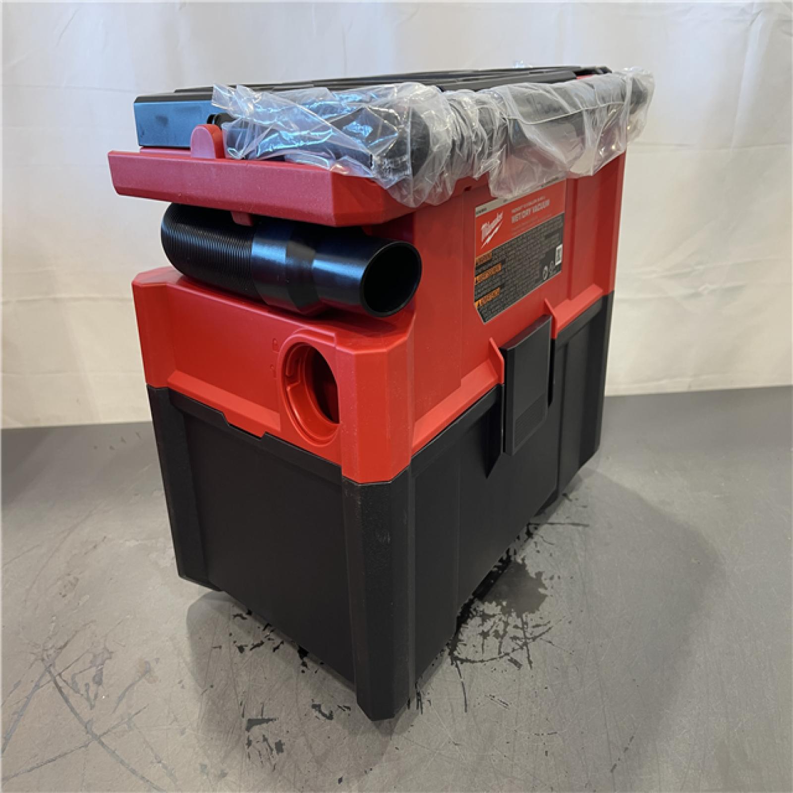 AS-IS - MILWAUKEE M18 FUEL PACKOUT 18-Volt Lithium-Ion Cordless 2.5 Gal. Wet/Dry Vacuum