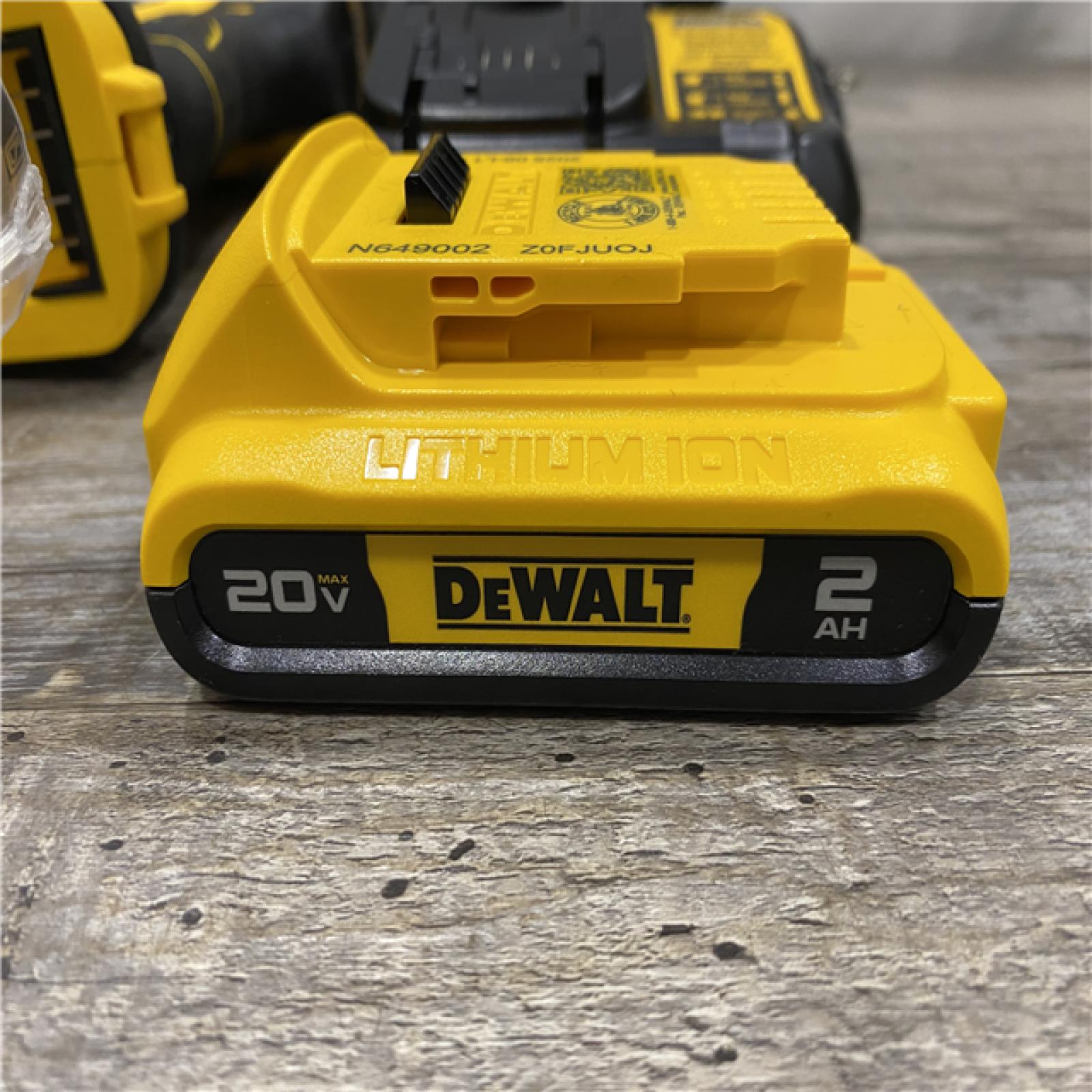 AS-IS DEWALT Atomic 20V Lithium-Ion Cordless Compact 1/2 in. Drill/Driver Kit