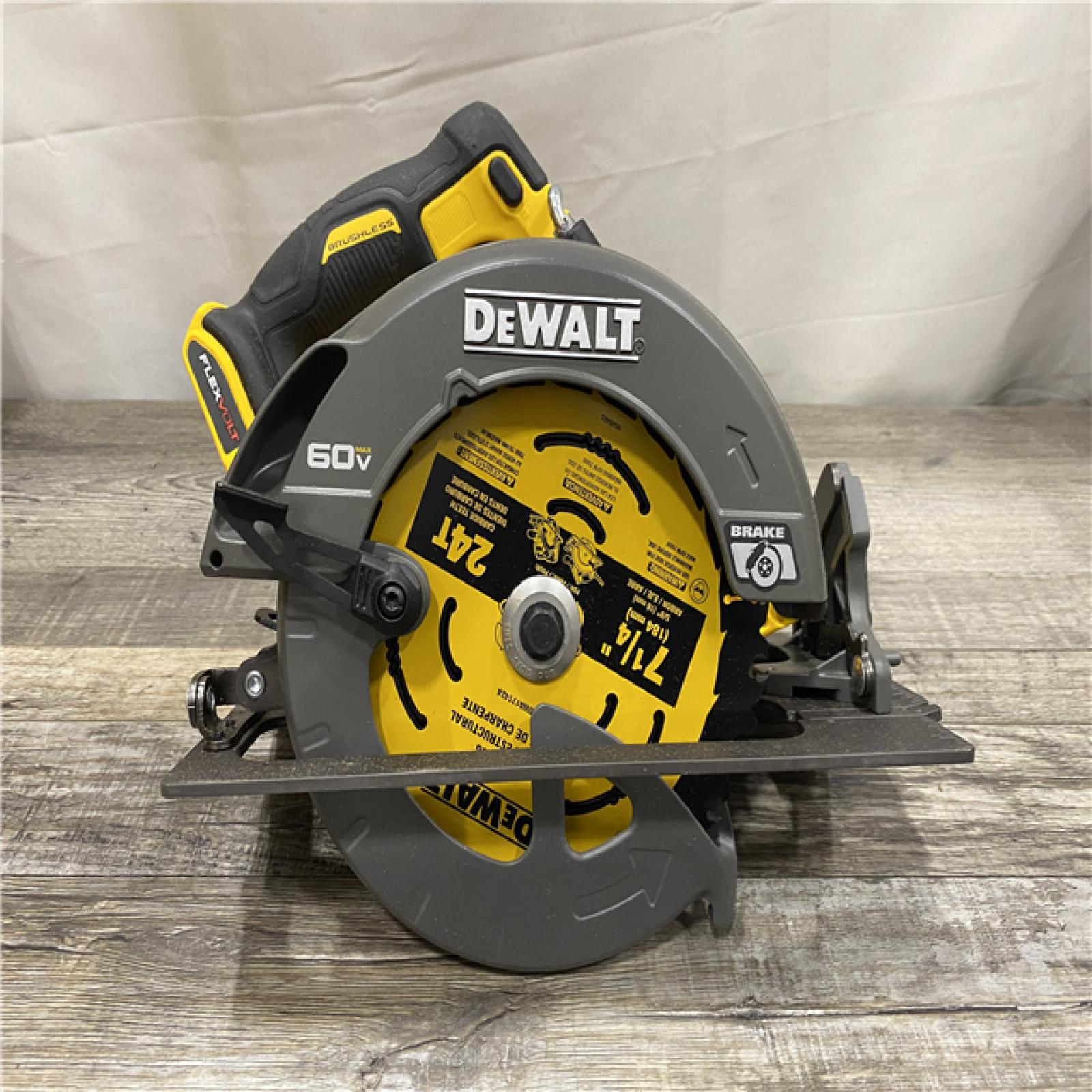 AS-IS DEWALT FLEXVOLT 60V MAX Cordless Brushless 7-1/4 in. Circular Saw with Brake (Tool Only)