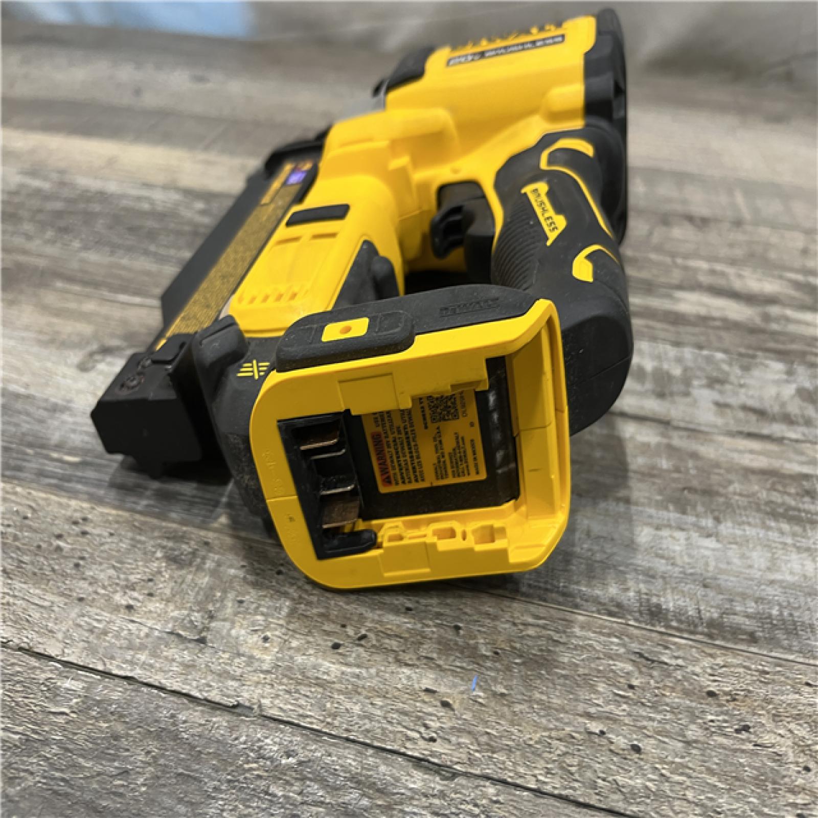AS-IS DEWALT ATOMIC 20V MAX Lithium Ion Cordless 23 Gauge Pin Nailer (Tool Only)