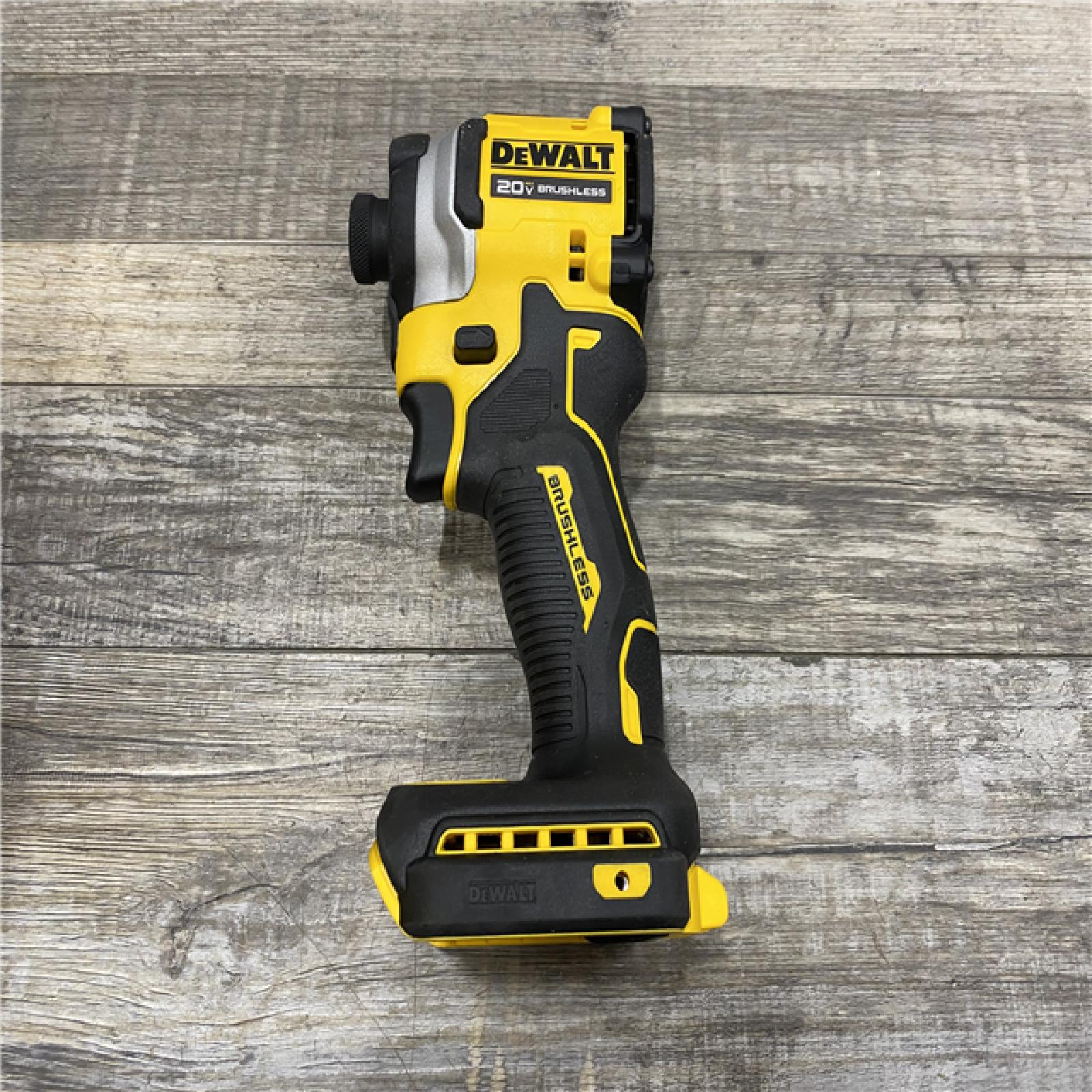 AS-IS DEWALT ATOMIC 20V MAX Lithium-Ion Cordless 1/4 in. Brushless Impact Driver Kit