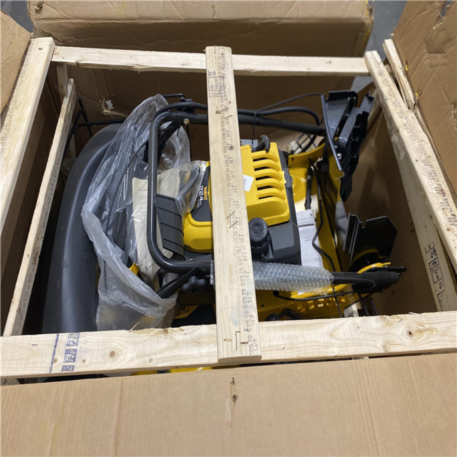 Dallas Location - As-Is DEWALT 28 in. 224cc  Gas Lawn Mower