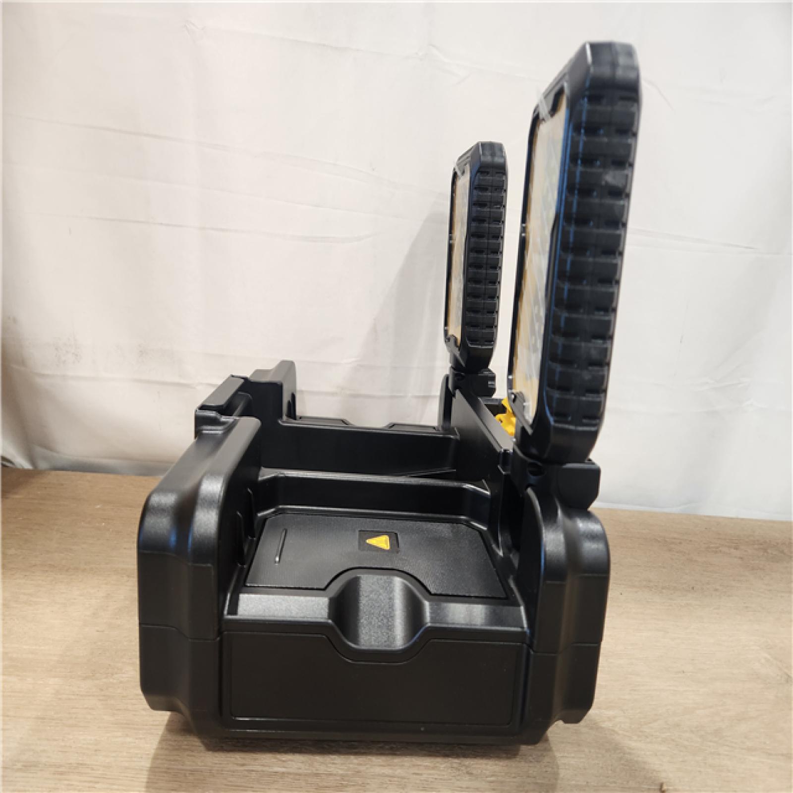 AS-IS- DeWalt ToughSystem 2.0 4000 Lm LED Battery Handheld Work Light