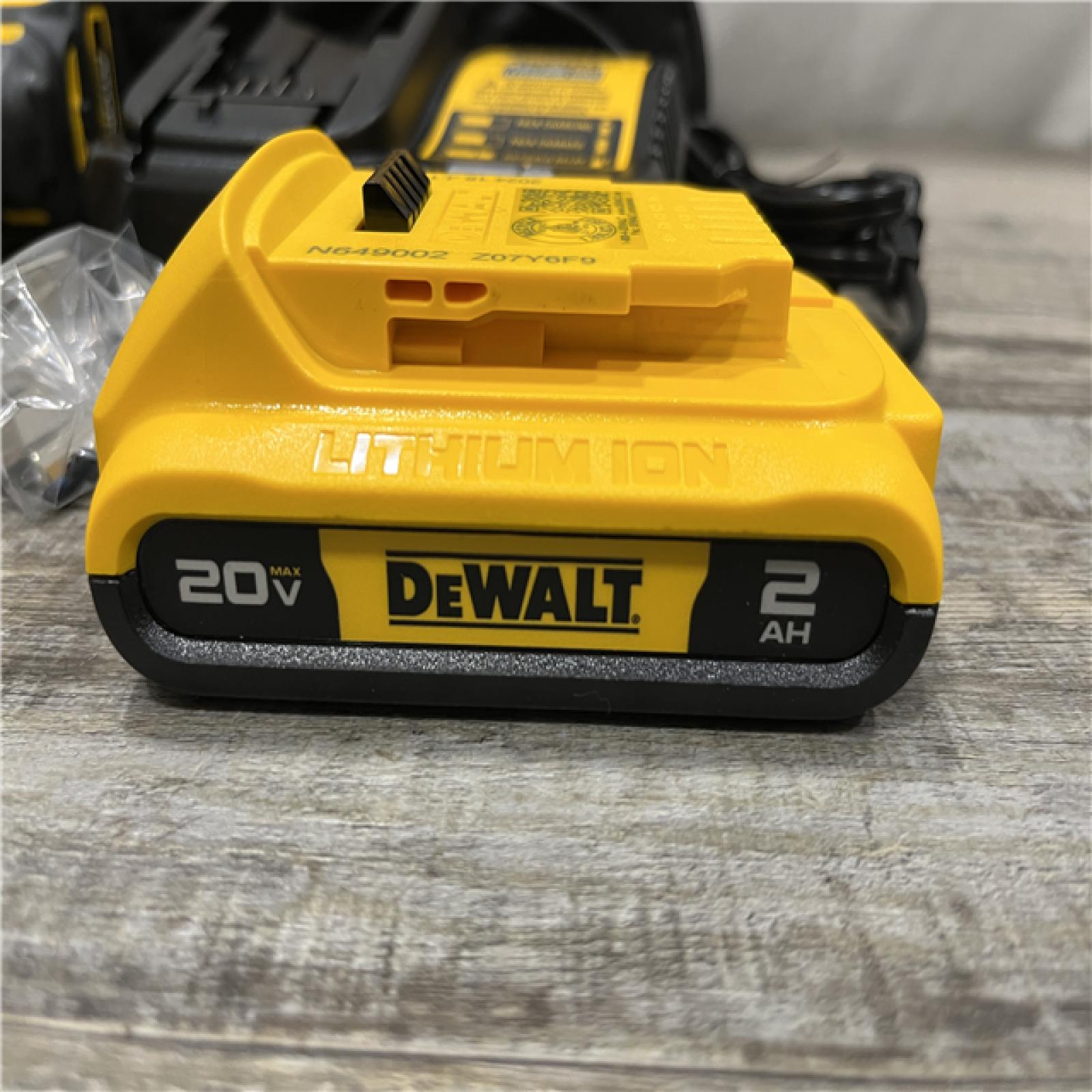 AS-IS DEWALT Atomic 20V Max Lithium-Ion Brushless Cordless Compact 1/4 in. Impact Driver Kit