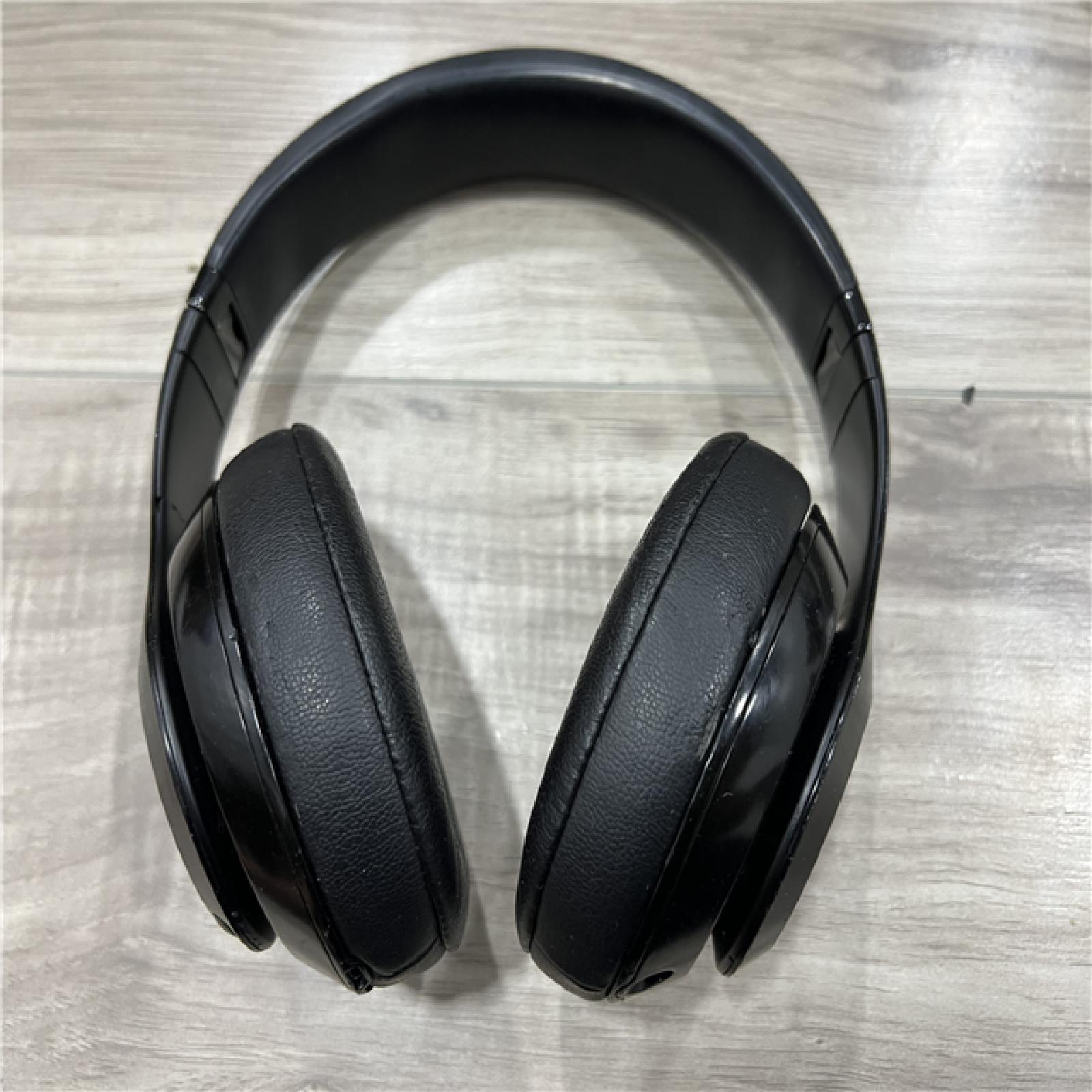 AS-IS Beats Studio 3 - Wireless Bluetooth Headphones Over Ear