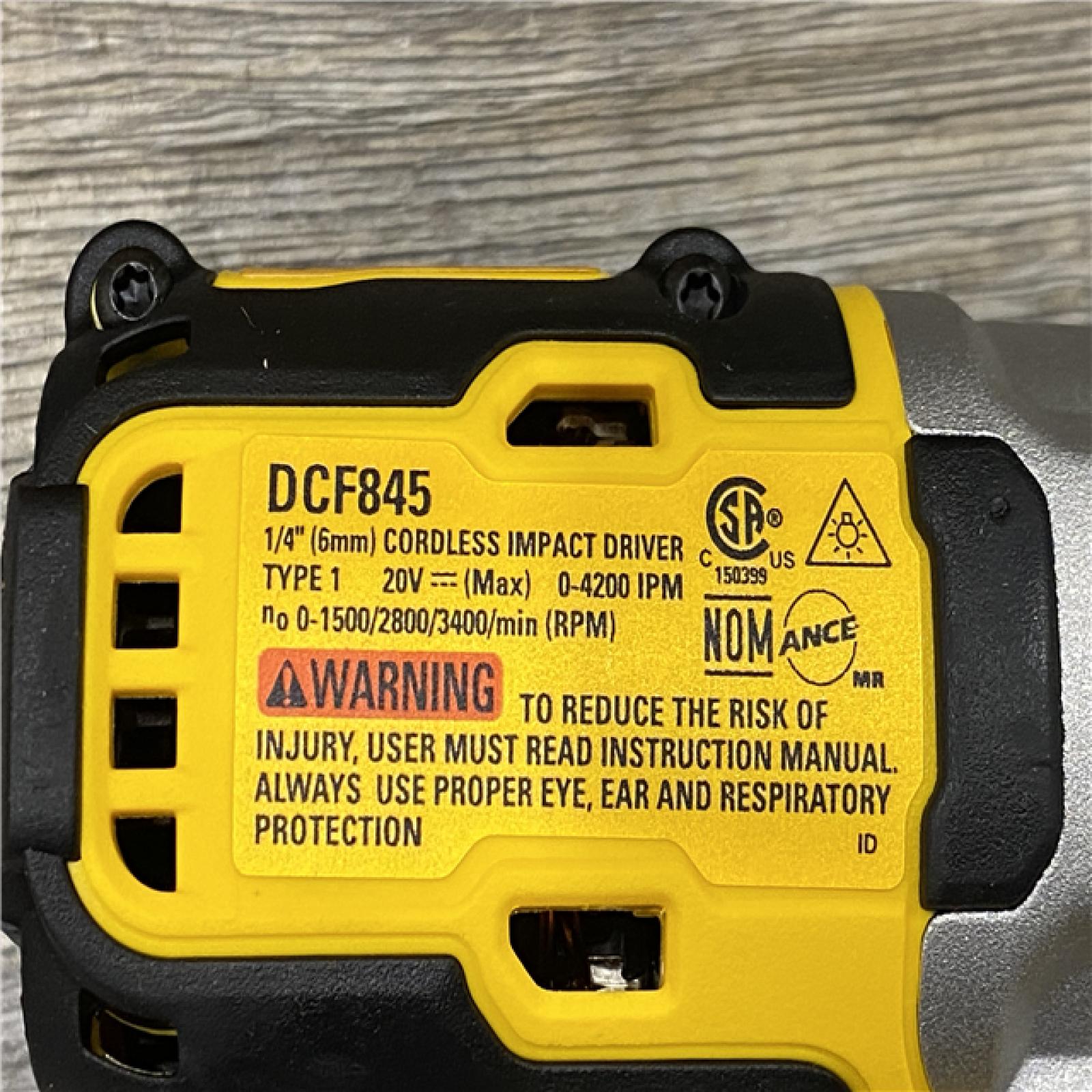 AS-IS DEWALT 20-Volt Maximum Lithium-Ion Cordless 4-Tool Combo Kit with (2) 4 Ah Batteries and Charger