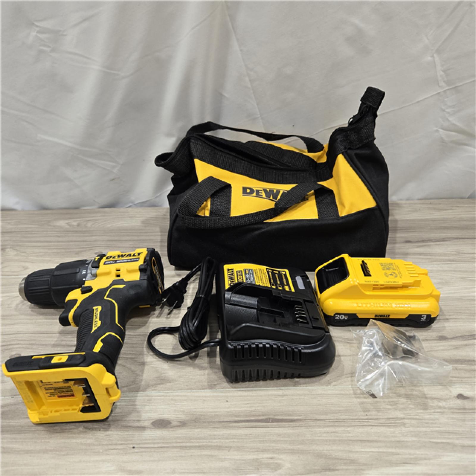 AS-IS DEWALT ATOMIC 20V Cordless 1/2 in. Compact Hammer Drill Kit