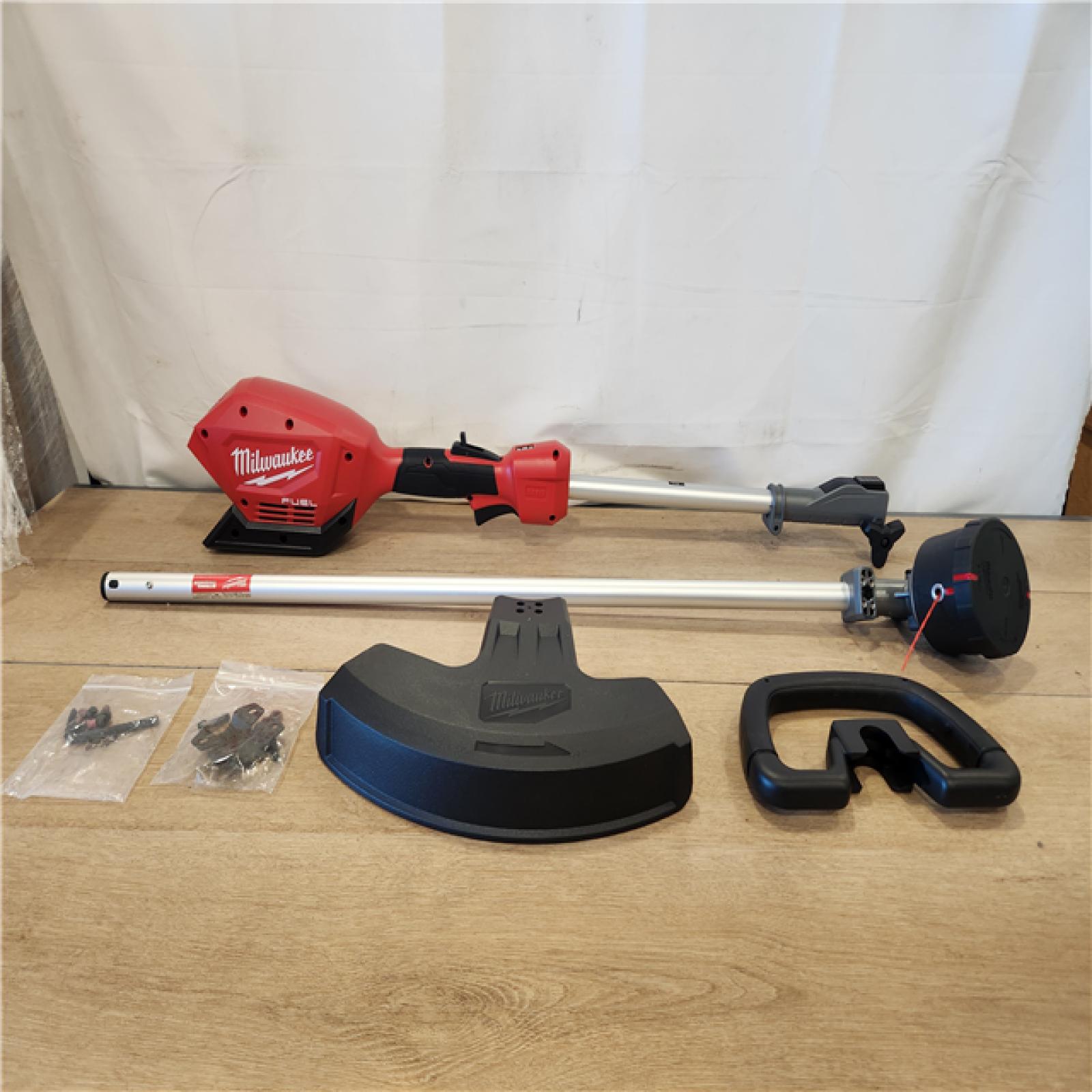 AS-IS- M18 FUEL 18V Lithium-Ion Cordless Brushless String Grass Trimmer with Attachment Capability (Tool-Only)