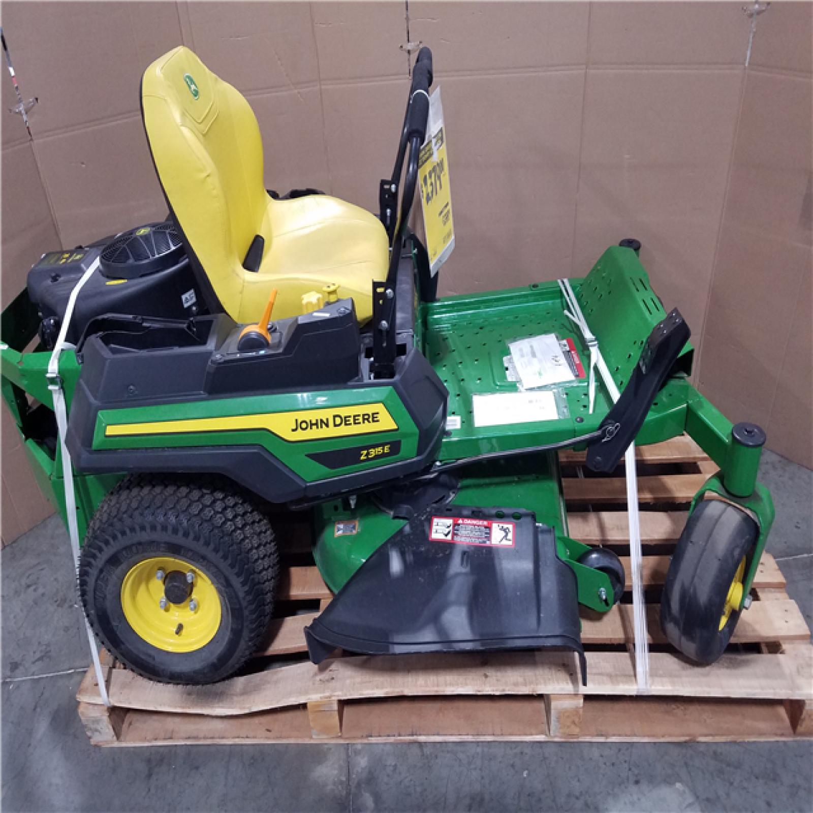 CALIFORNIA AS-IS JOHN DEERE Z315E 4220HP GAS ZTR