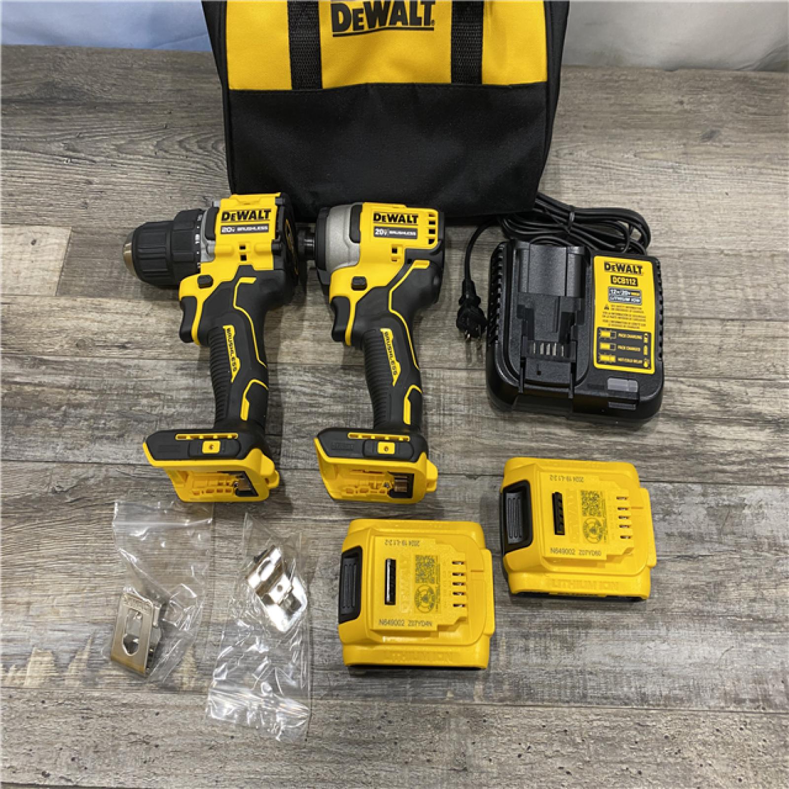 AS-IS DEWALT ATOMIC 20-Volt MAX Lithium-Ion Cordless Combo Kit