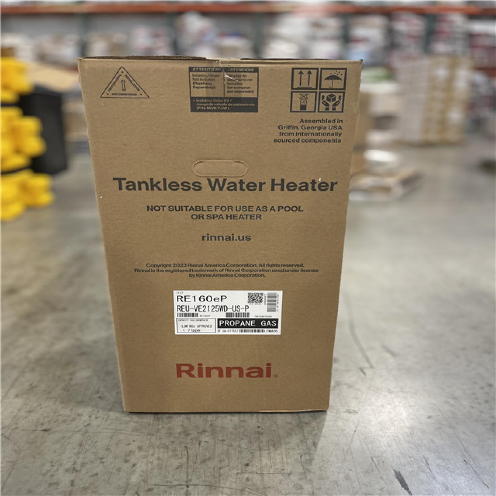 DALLAS LOCATION- NEW!- RINNAI 160 000 BTU  Non-Condensing Outdoor Tankless Water Heater (Propane)