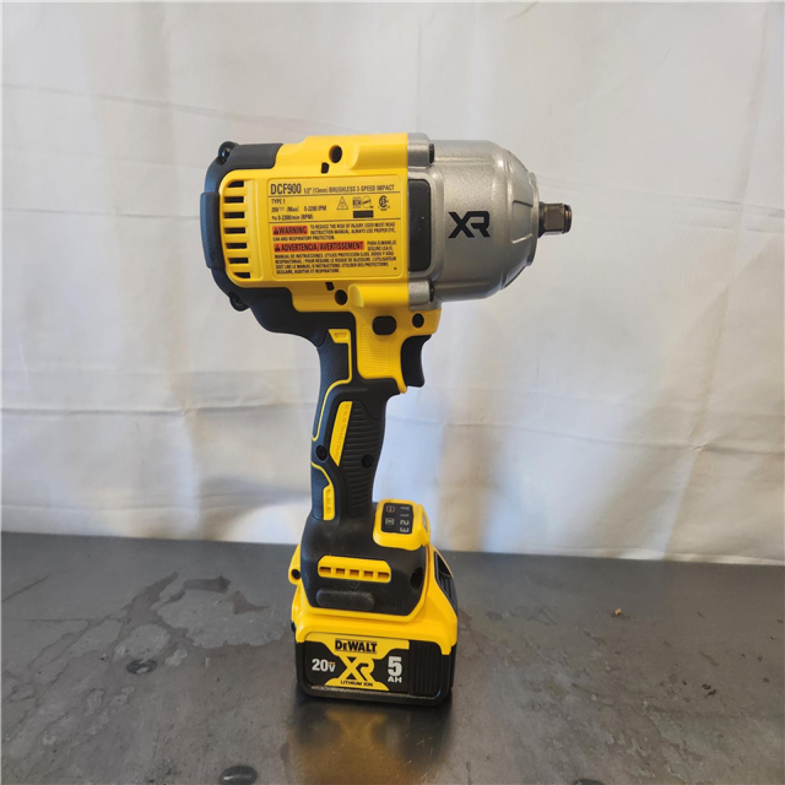 AS-IS- DEWALT 20V MAX Lithium-Ion Cordless 1/2 in. Impact Wrench Kit