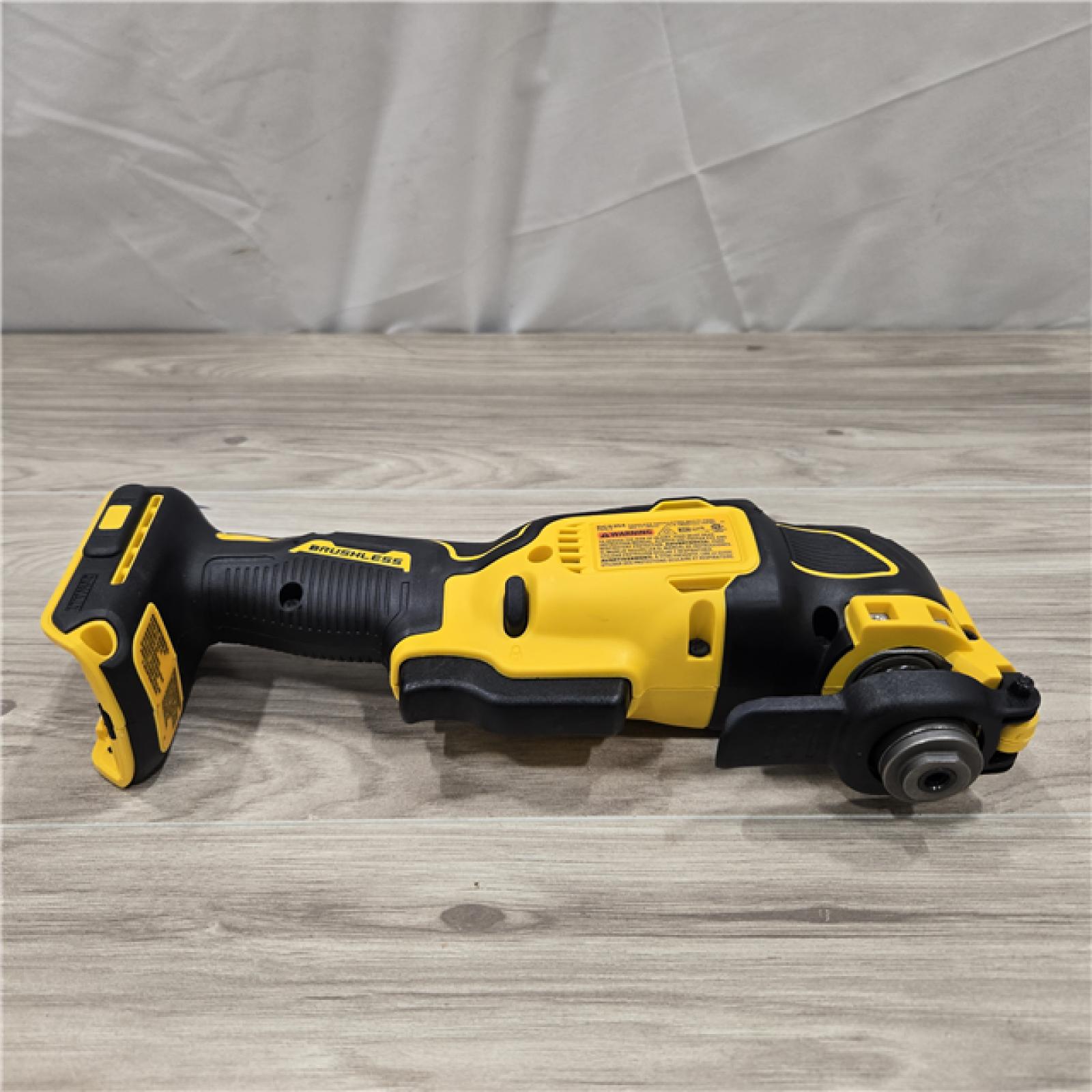 AS-IS DEWALT ATOMIC 20V MAX Cordless Oscillating Multi Tool (Tool Only)