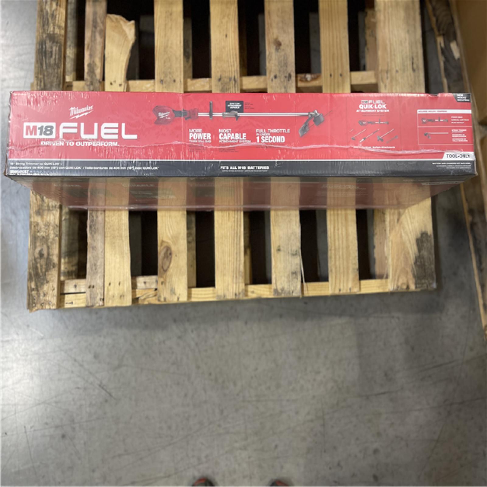 NEW! - Milwaukee M18 FUEL 18V 16 in. Brushless Cordless Battery Powered String Trimmer with QUIK-LOK Attachment Capability (Tool-Only)
