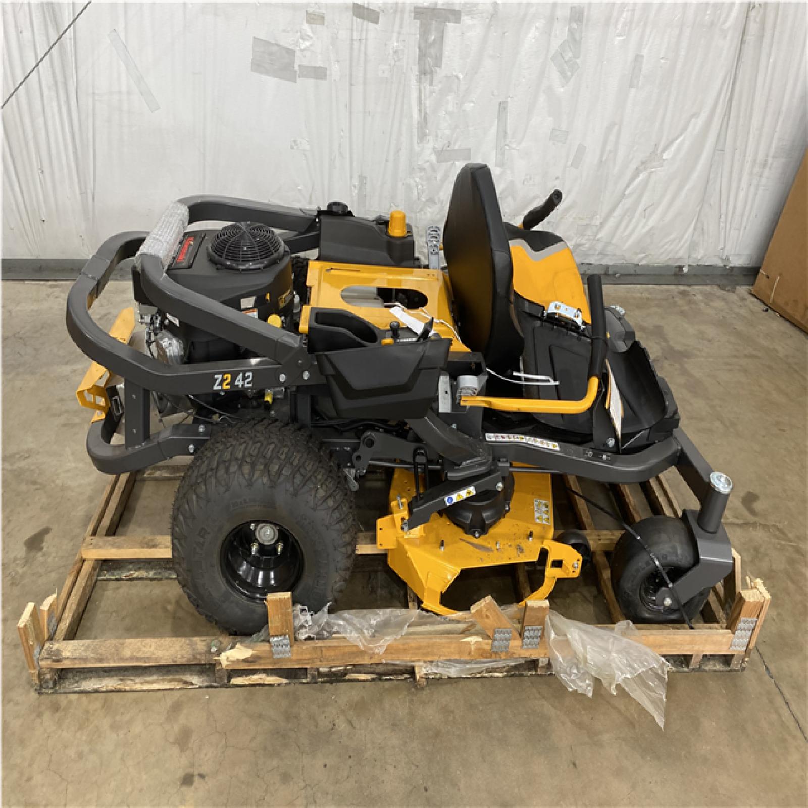 Houston Location - AS-IS Outdoor Power Equipment CUB CADET Z2 42 SIT DOWN MOWER