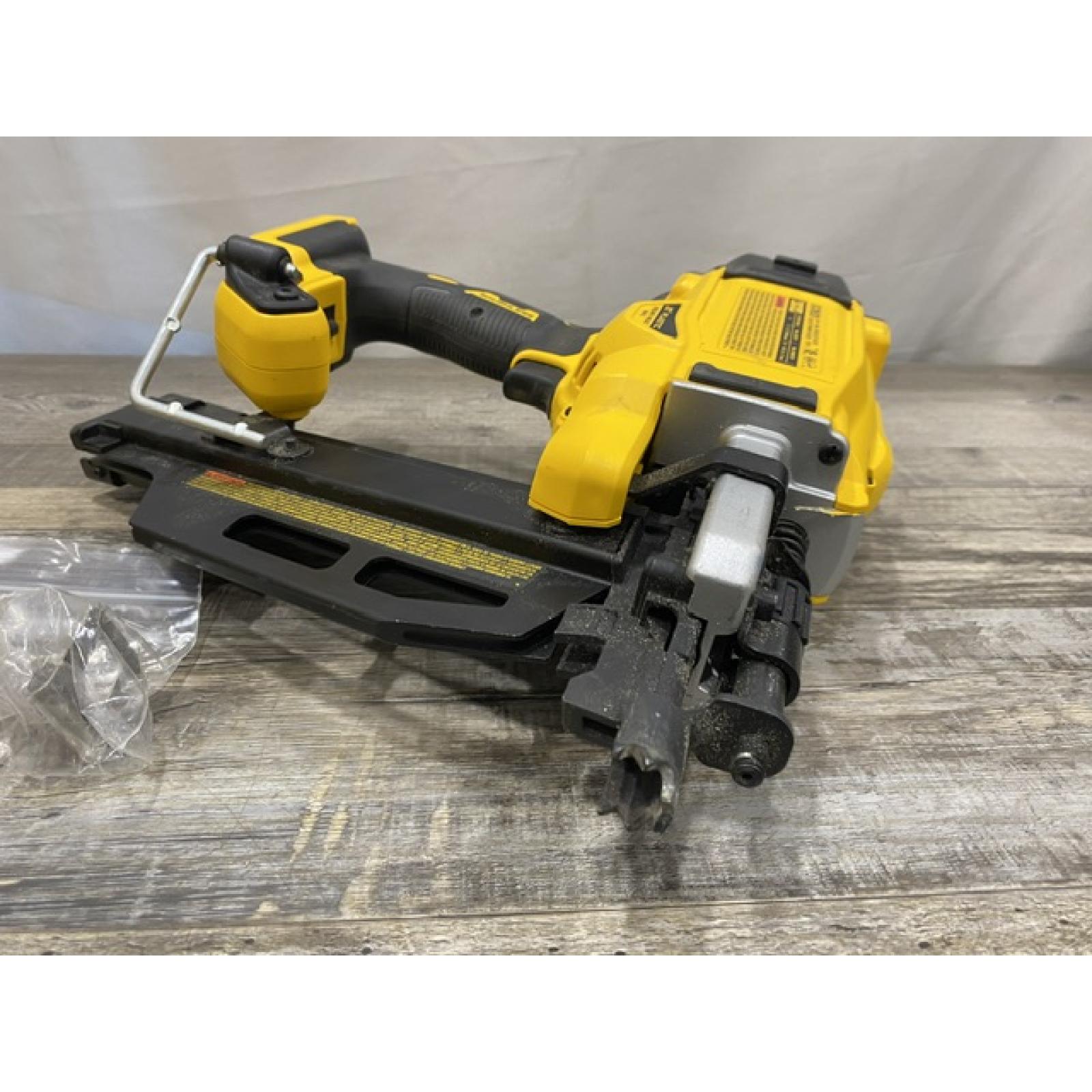 AS-IS DEWALT 20-Volt 21° Cordless Framing Nailer (Tool-Only)