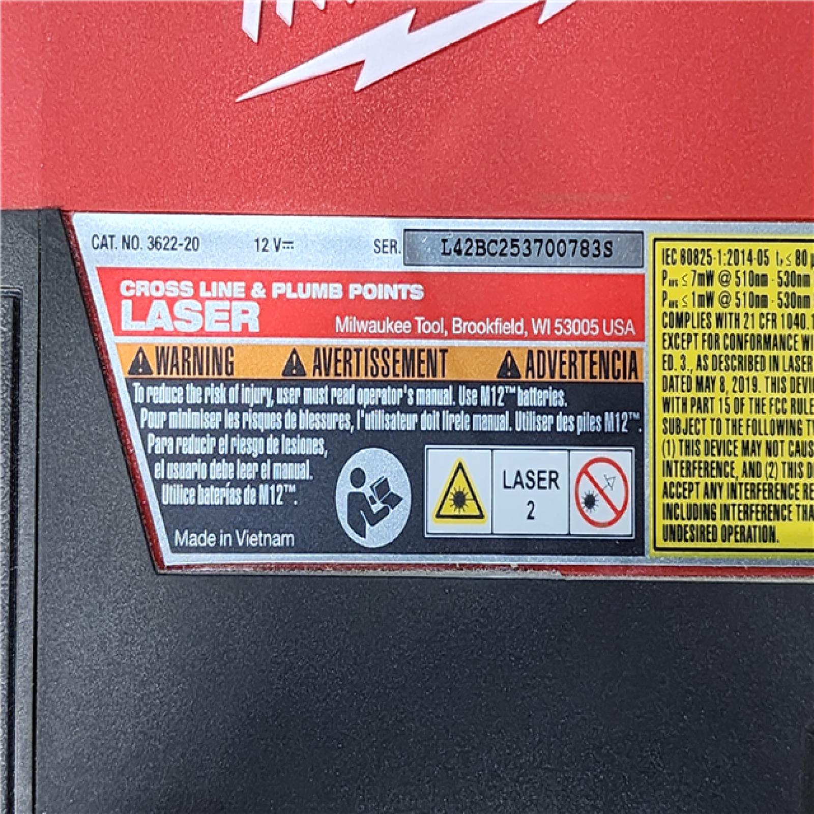 HOUSTON LOCATION - AS-IS (APPEARS LIKE NEW) Milwaukee 12-Volt Lithium-Ion Cordless Green 125 ft. Cross Line and Plumb Points Laser Level (Tool-Only)
