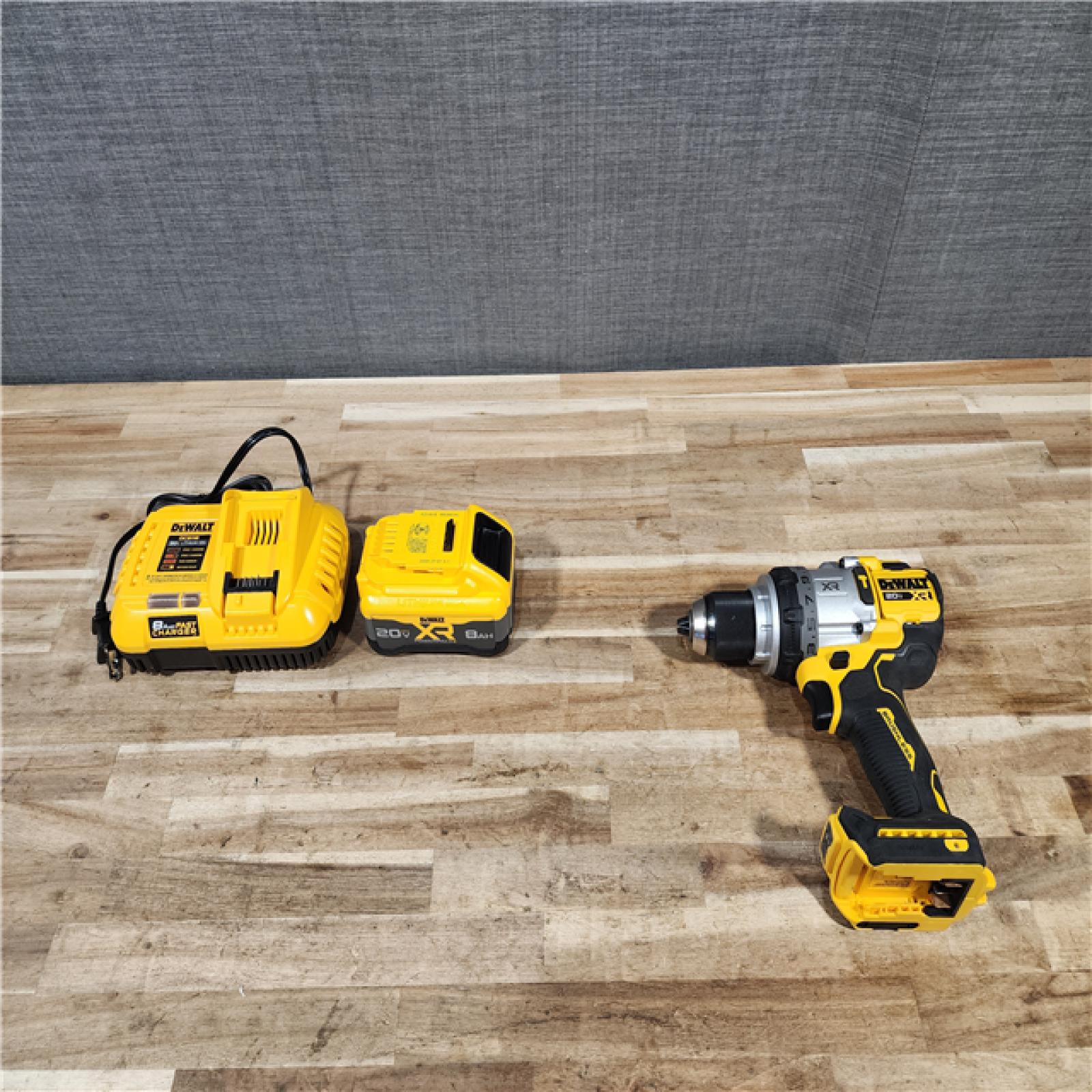 HOUSTON LOCATION - AS-IS DEWALT 20V XR Lithium-Ion Cordless Hammer Drill Kit