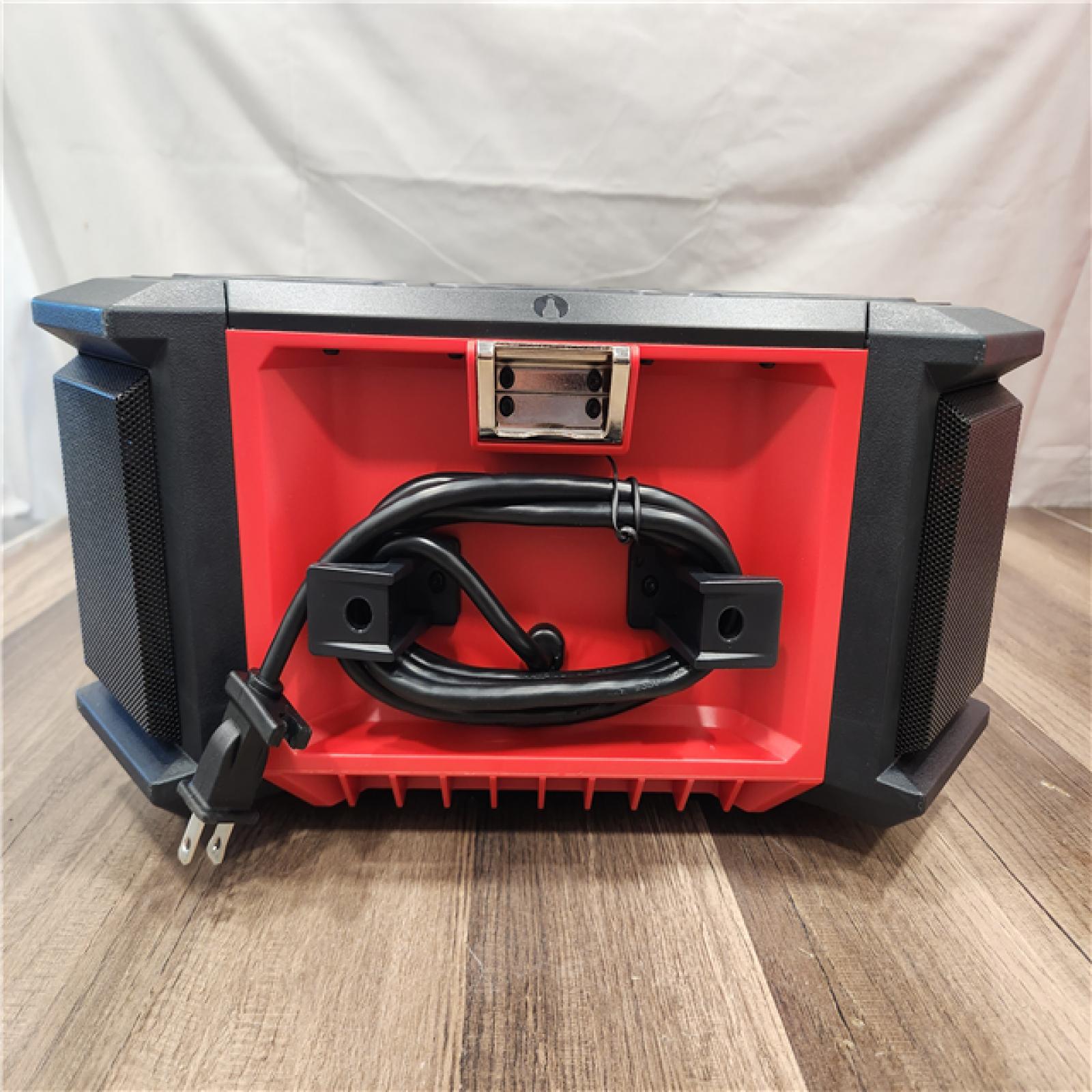 AS-IS- Milwaukee 18V M18 PACKOUT Lithium-Ion Cordless Radio + Charger (Tool Only)