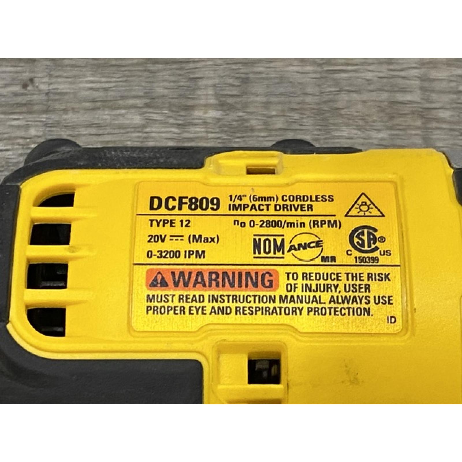 AS-IS DEWALT Atomic 20V Max Lithium-Ion Brushless Cordless Compact 1/4 in. Impact Driver Kit