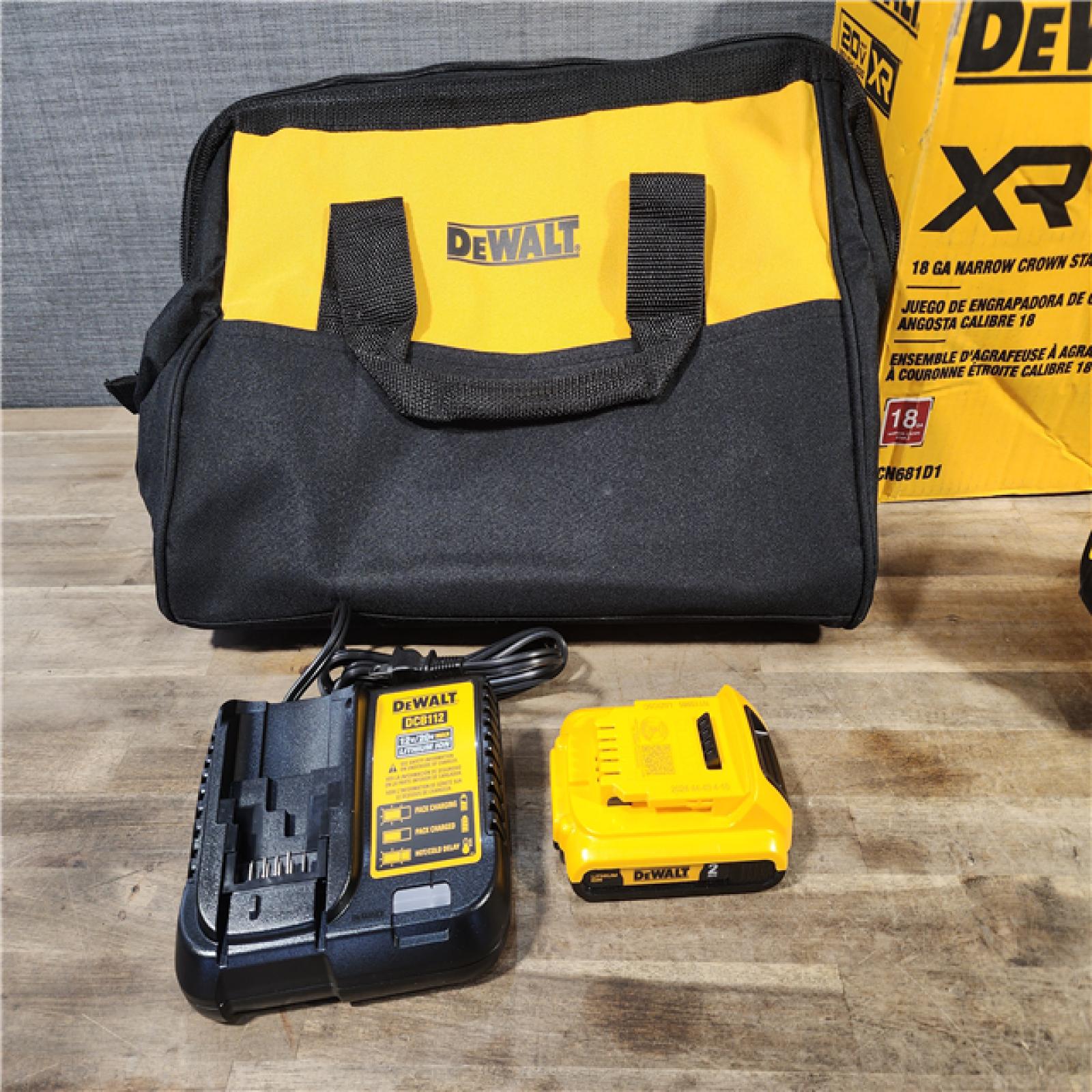 HOUSTON LOCATION - AS-IS DeWALT DCN681D1 20-Volt MAX 18ga Cordless Brushless Narrow Crown Stapler Kit