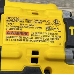 AS-IS DEWALT ATOMIC 20V Cordless 1/2 in. Compact Hammer Drill Kit