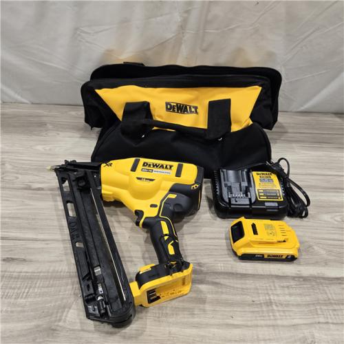 AS-IS DeWalt 15 GA ANGLED FINISH NAILER KIT