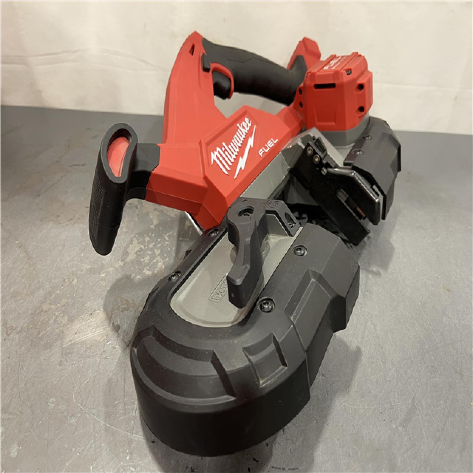 AS-IS - Milwaukee M18 FUEL 18V Lithium-Ion Brushless Cordless Compact Bandsaw