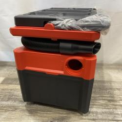 LIKE NEW - Milwaukee  FUEL PACKOUT 18-Volt Lithium-Ion Cordless 2.5 Gal. Wet/Dry Vacuum (Vacuum-Only)