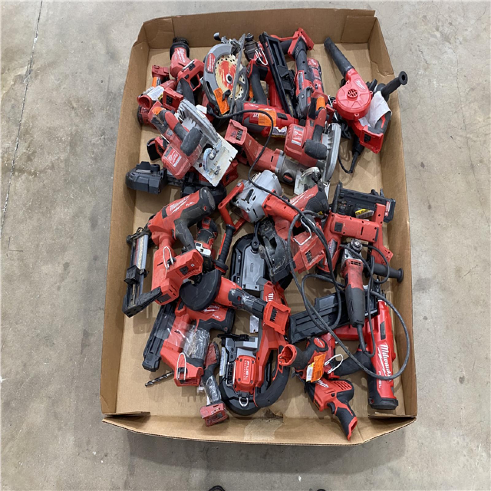 Houston Location AS IS - Tool Pallet