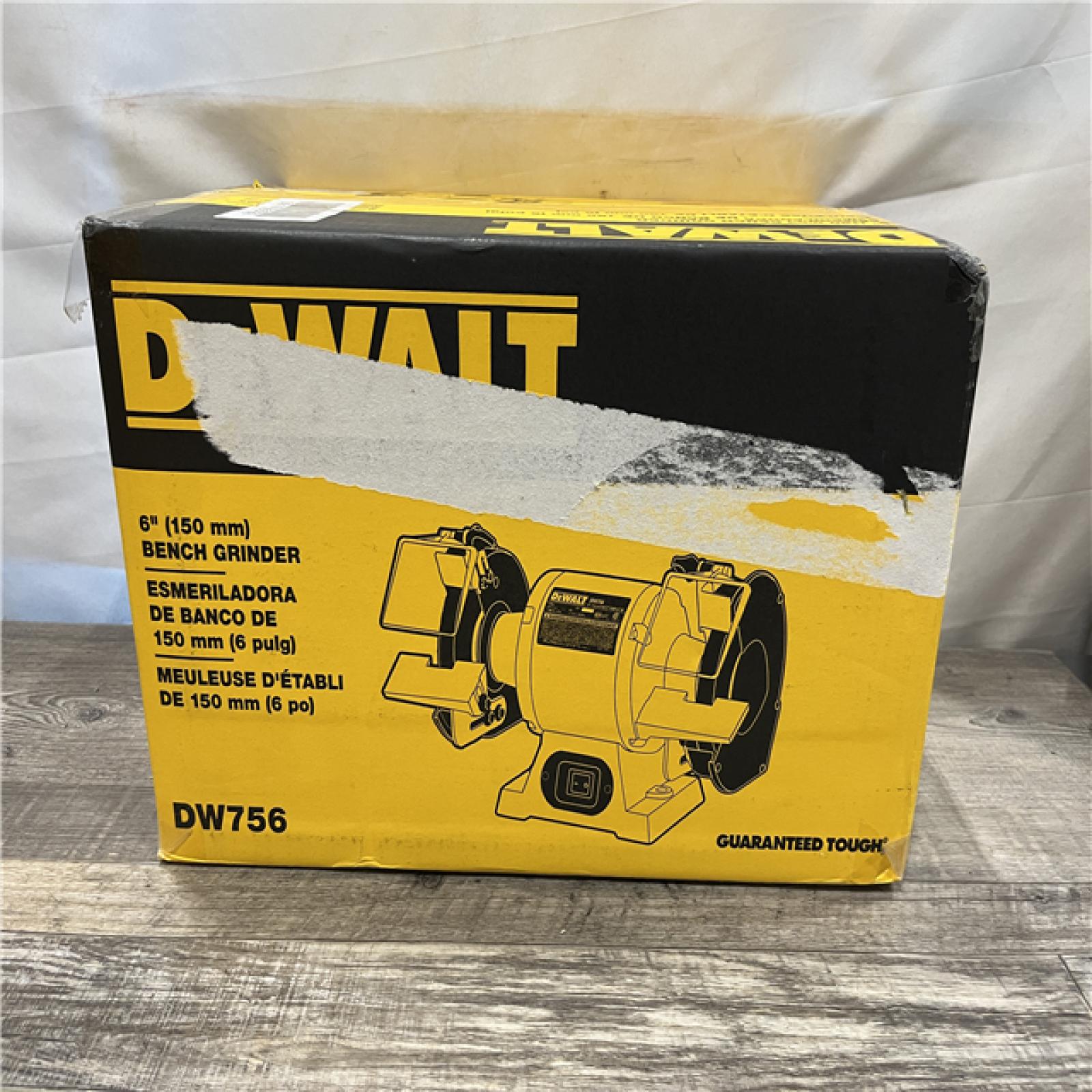 NEW - DEWALT 6 in. (150 mm) Bench Grinder