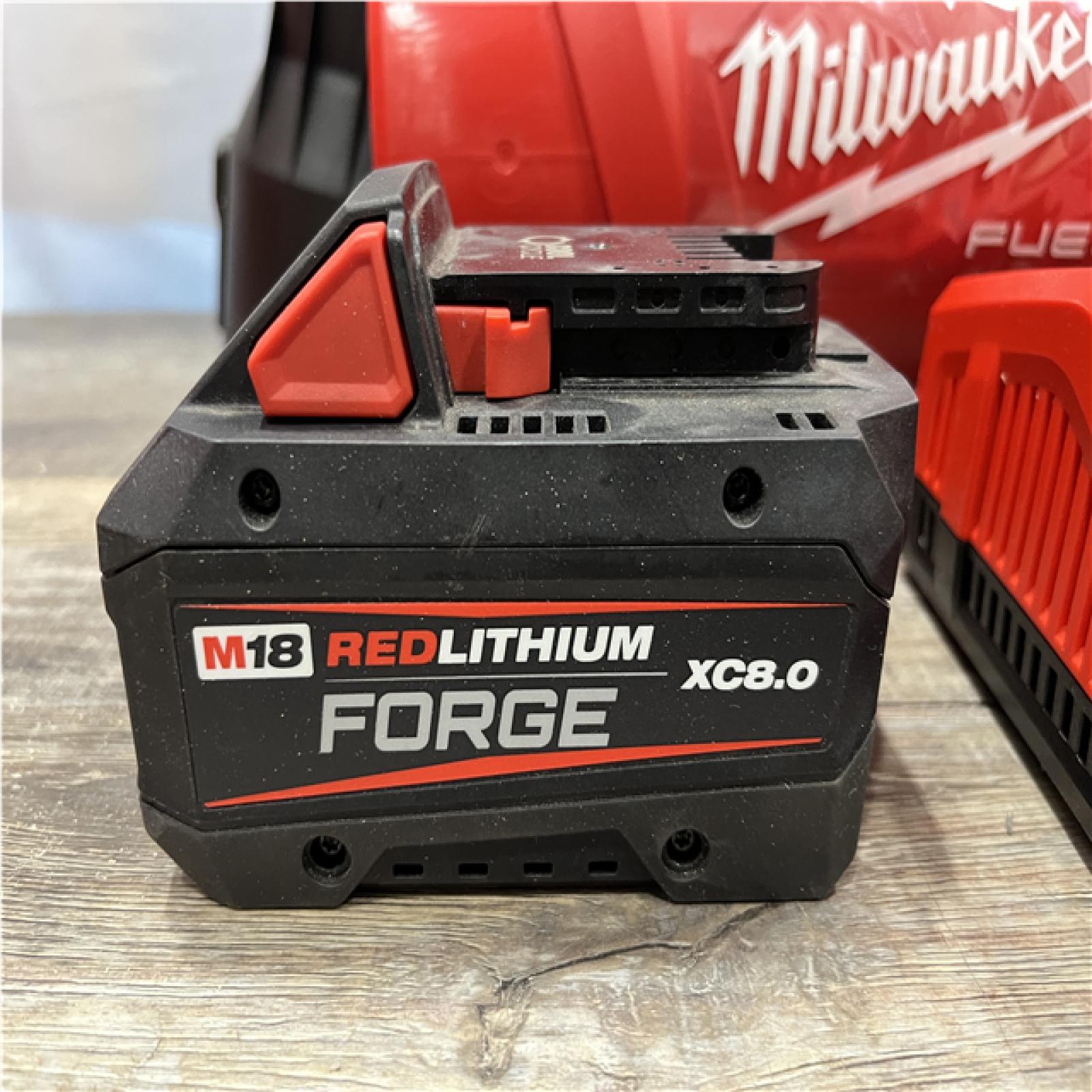 AS-IS Milwaukee FUEL 120 MPH 500 CFM 18V Brushless Cordless Battery Powered Leaf Blower Kit