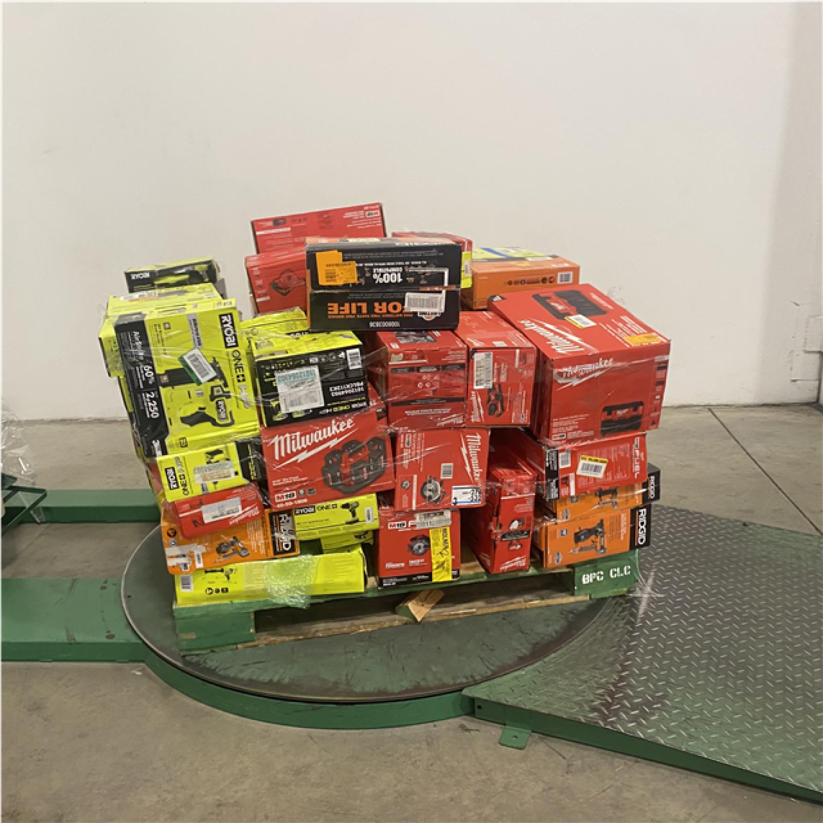 Dallas Location - As-Is Tool Pallet