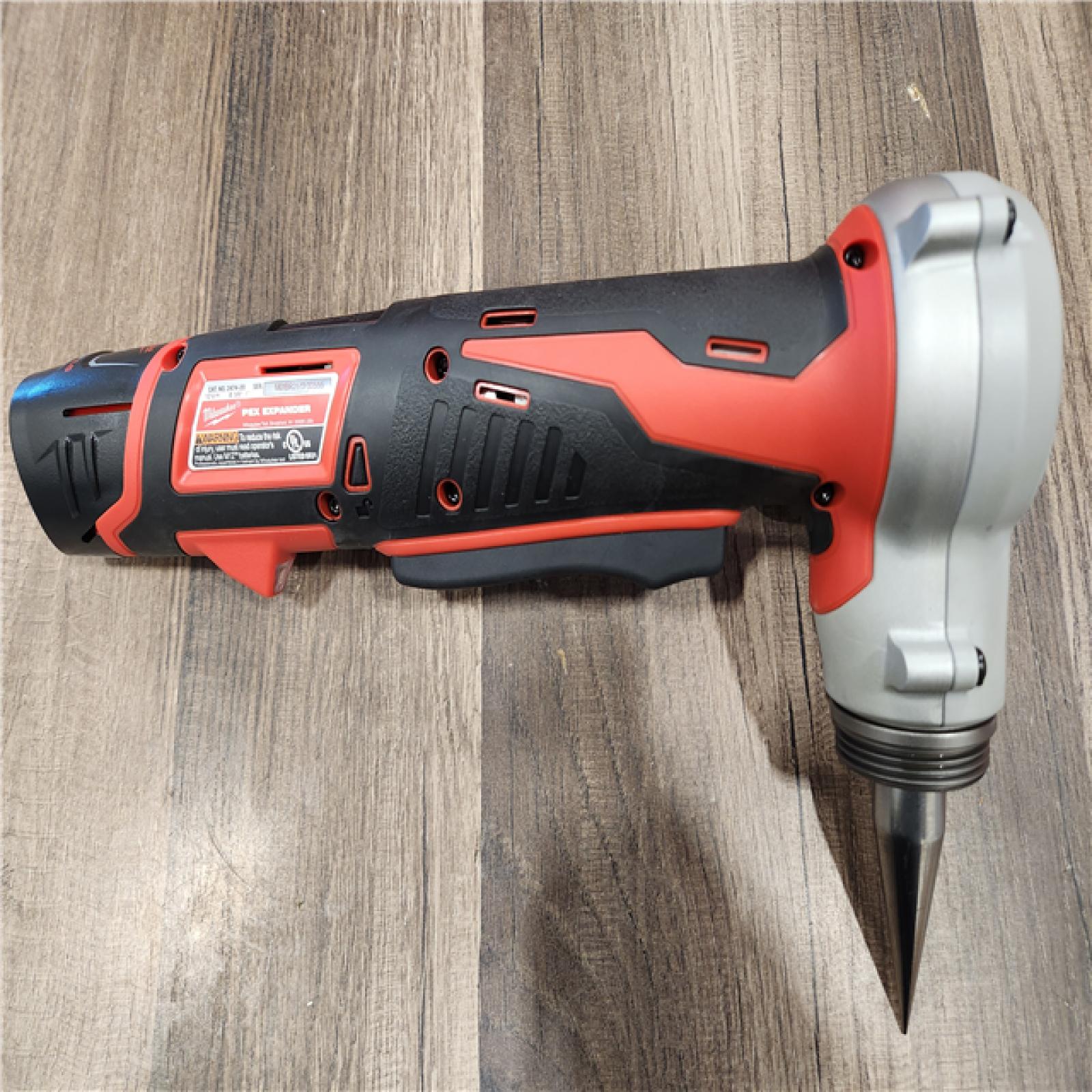 AS-IS- Milwaukee M12 12-Volt Lithium-Ion Cordless PEX Expansion Tool Kit with (2) 1.5 Ah Batteries  (3) Expansion Heads and Hard Case