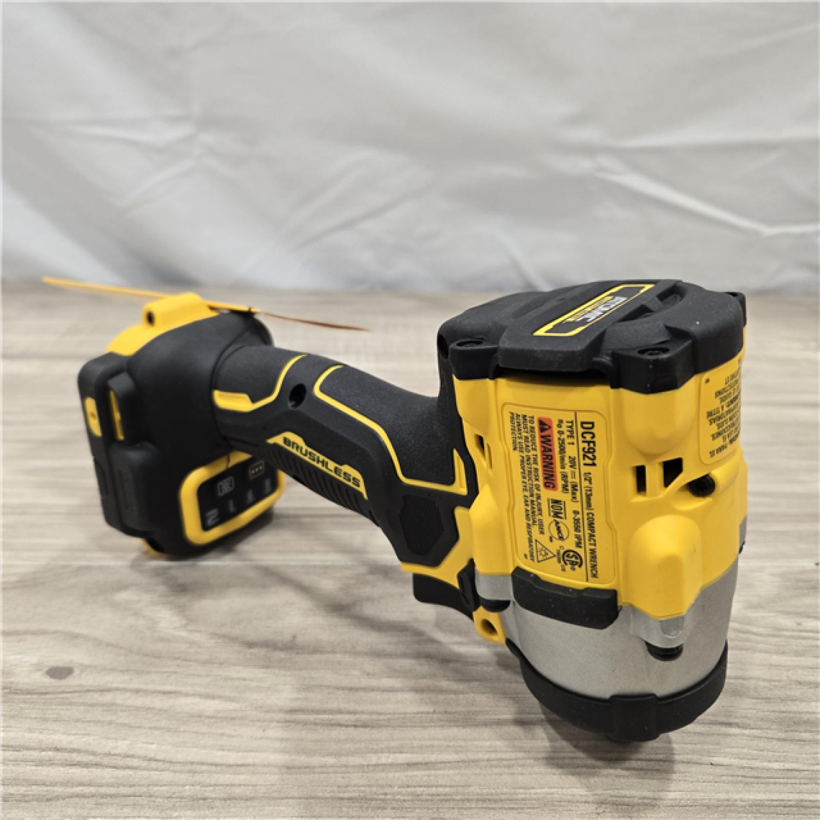 LIKE NEW! - DEWALT ATOMIC 20V MAX Cordless Impact Wrench (Tool Only)