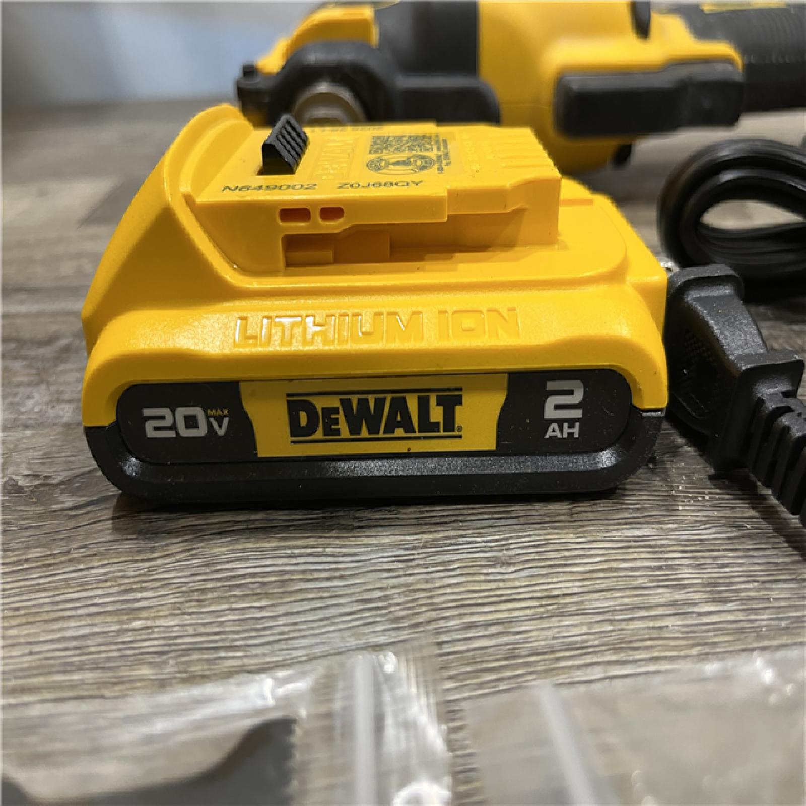 AS-IS DEWALT ATOMIC 20V MAX Cordless Brushless Oscillating Multi Tool Kit