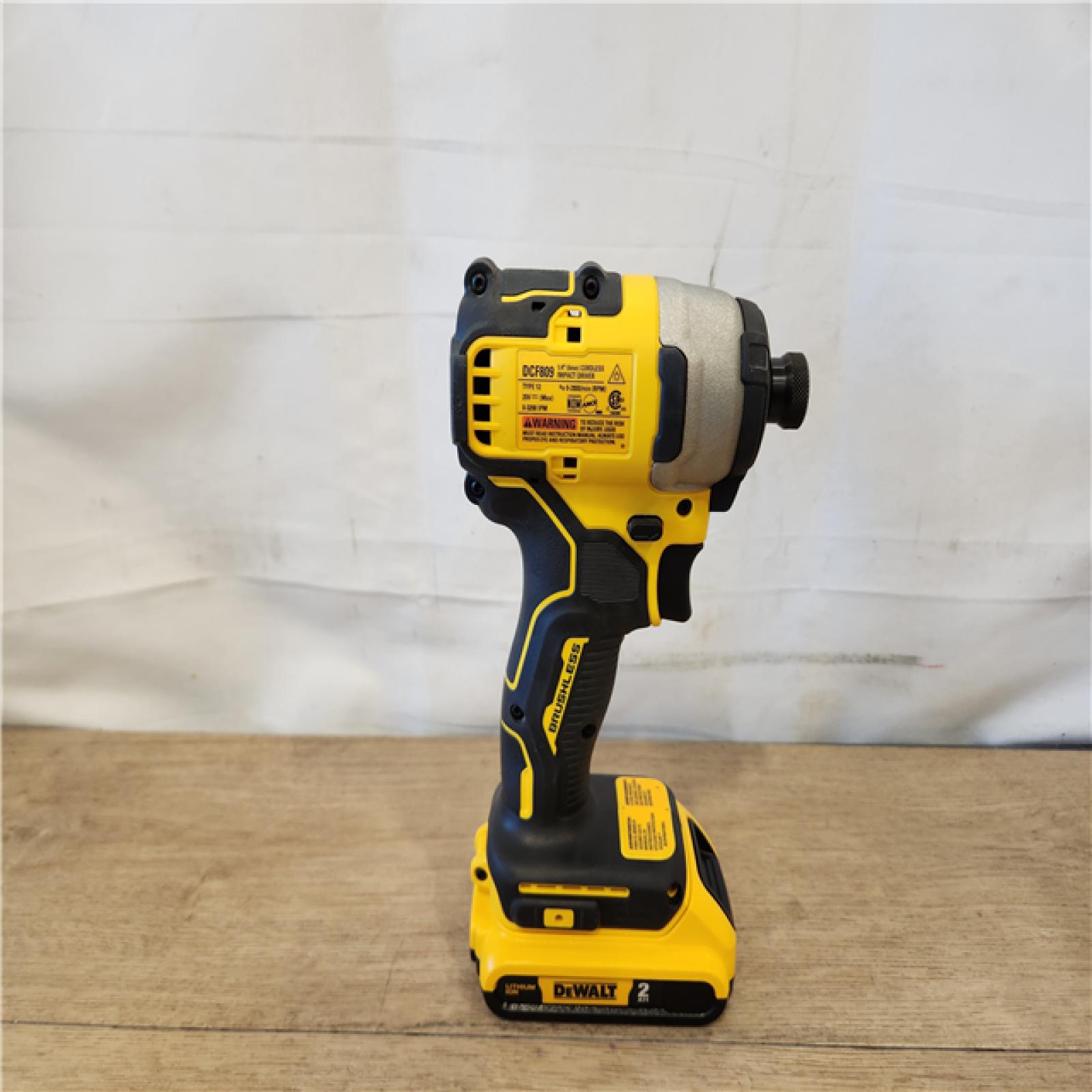 AS-IS- DEWALT ATOMIC 20V MAX* Brushless Cordless Compact 1/4 in. Impact Driver Kit